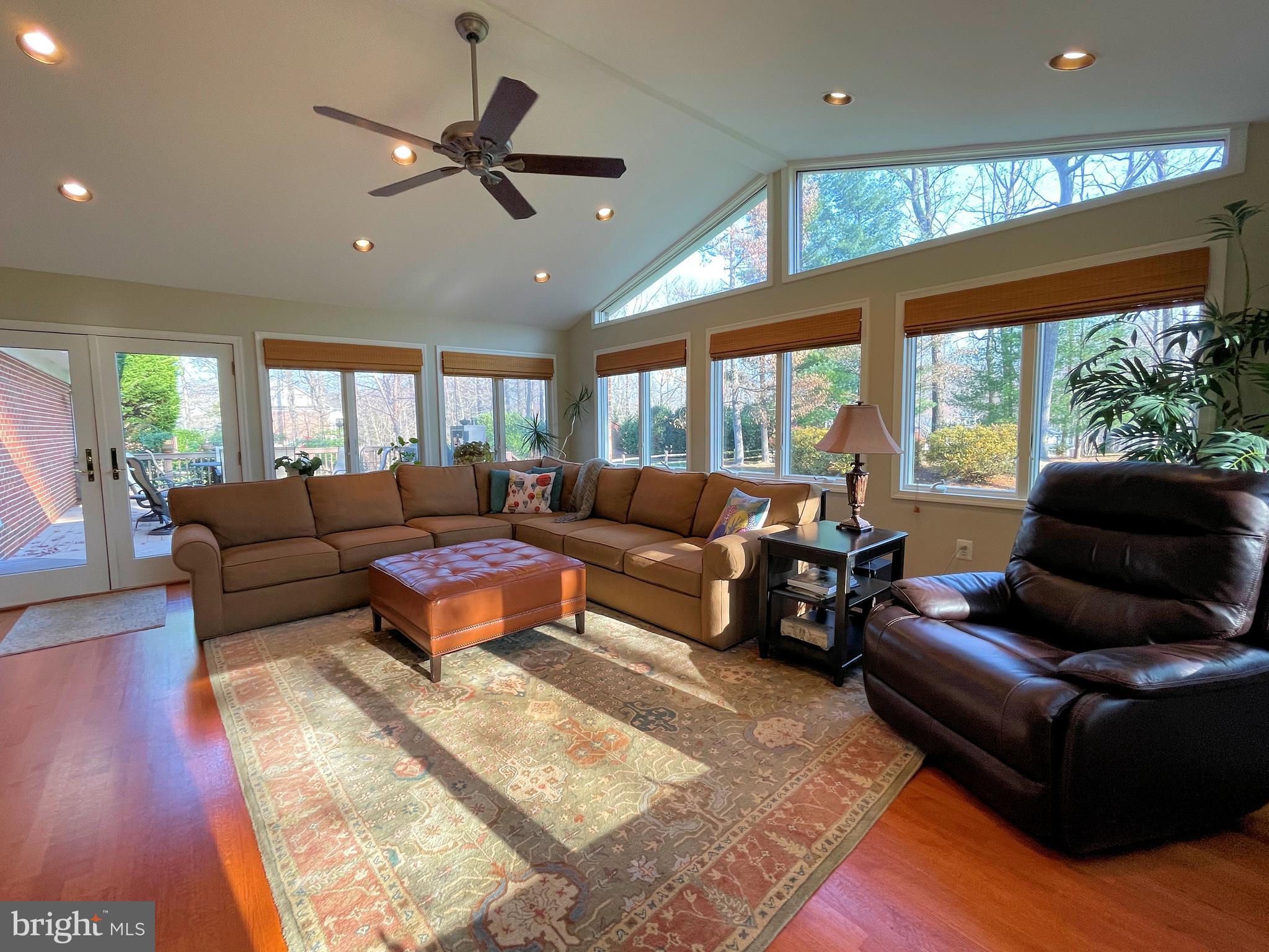 HICKORY HILLS - Residential