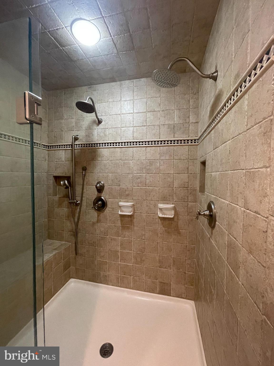 HICKORY HILLS - Residential