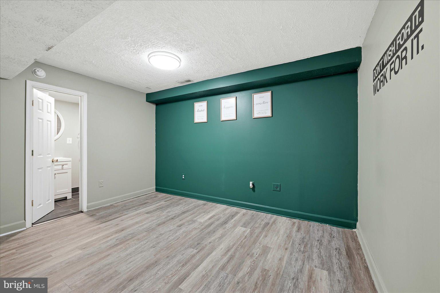 RAVENWING - Residential