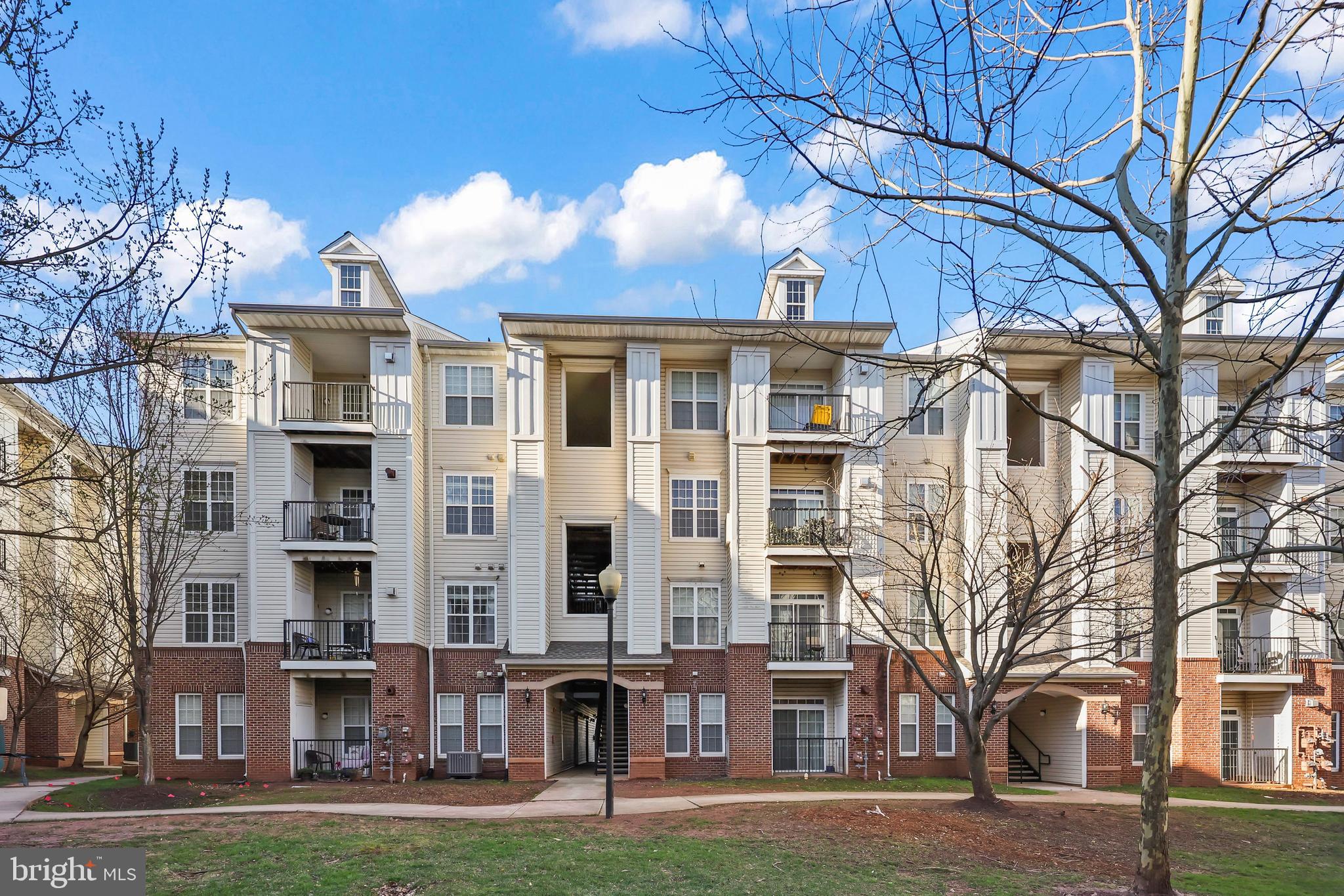 21228 MCFADDEN SQUARE 413