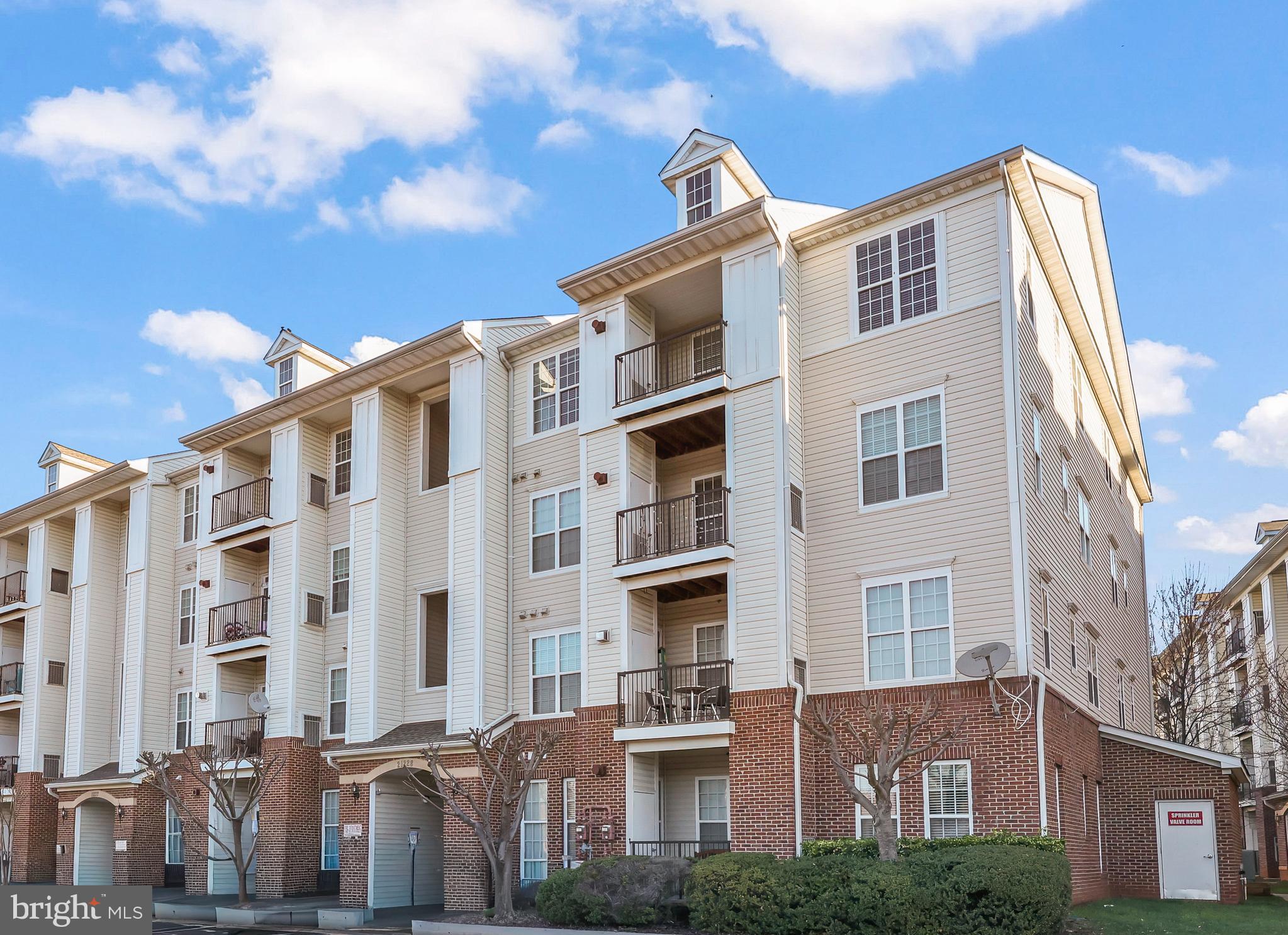 21228 MCFADDEN SQUARE 413