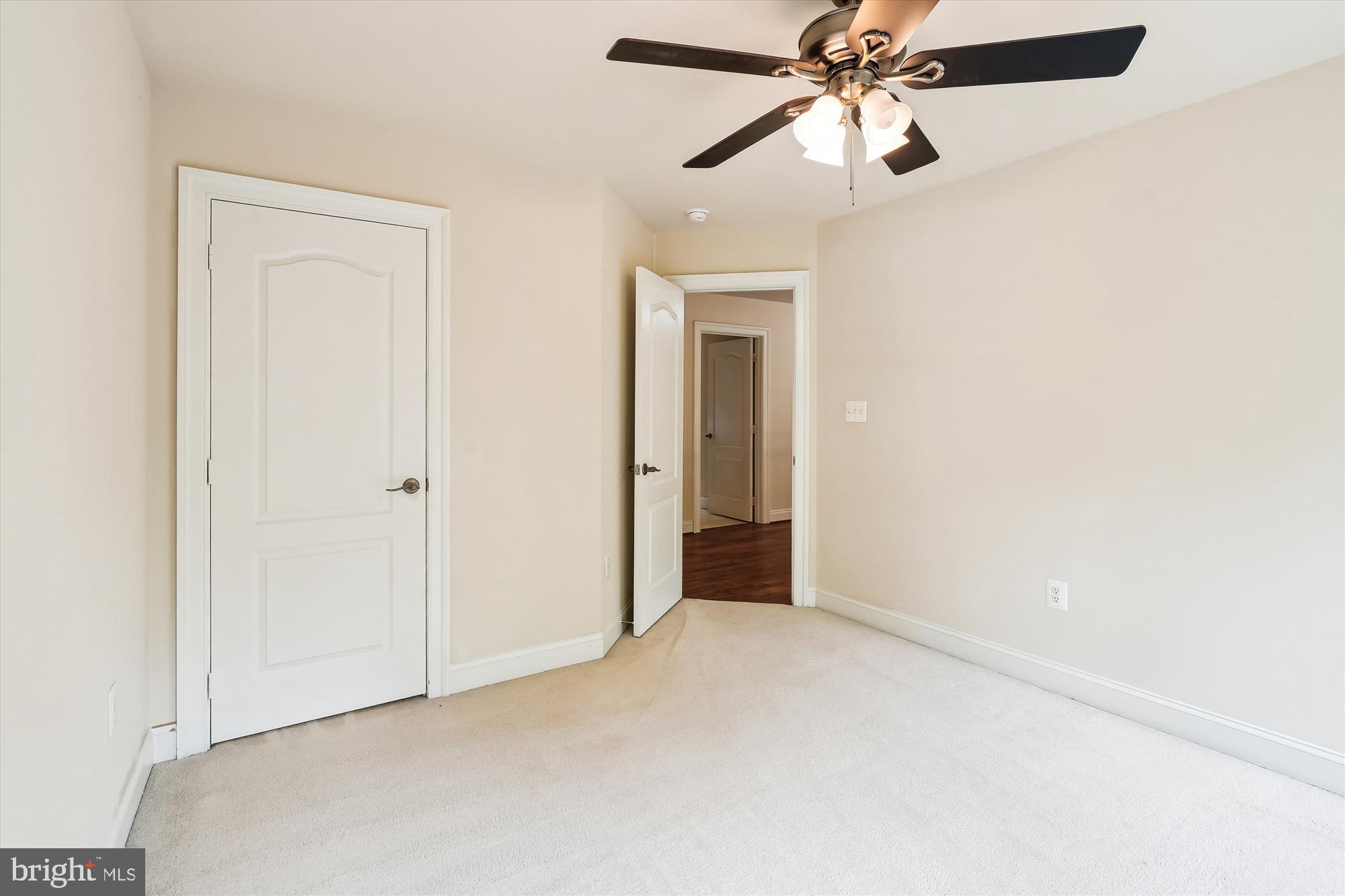 POTOMAC RUN - Residential Lease