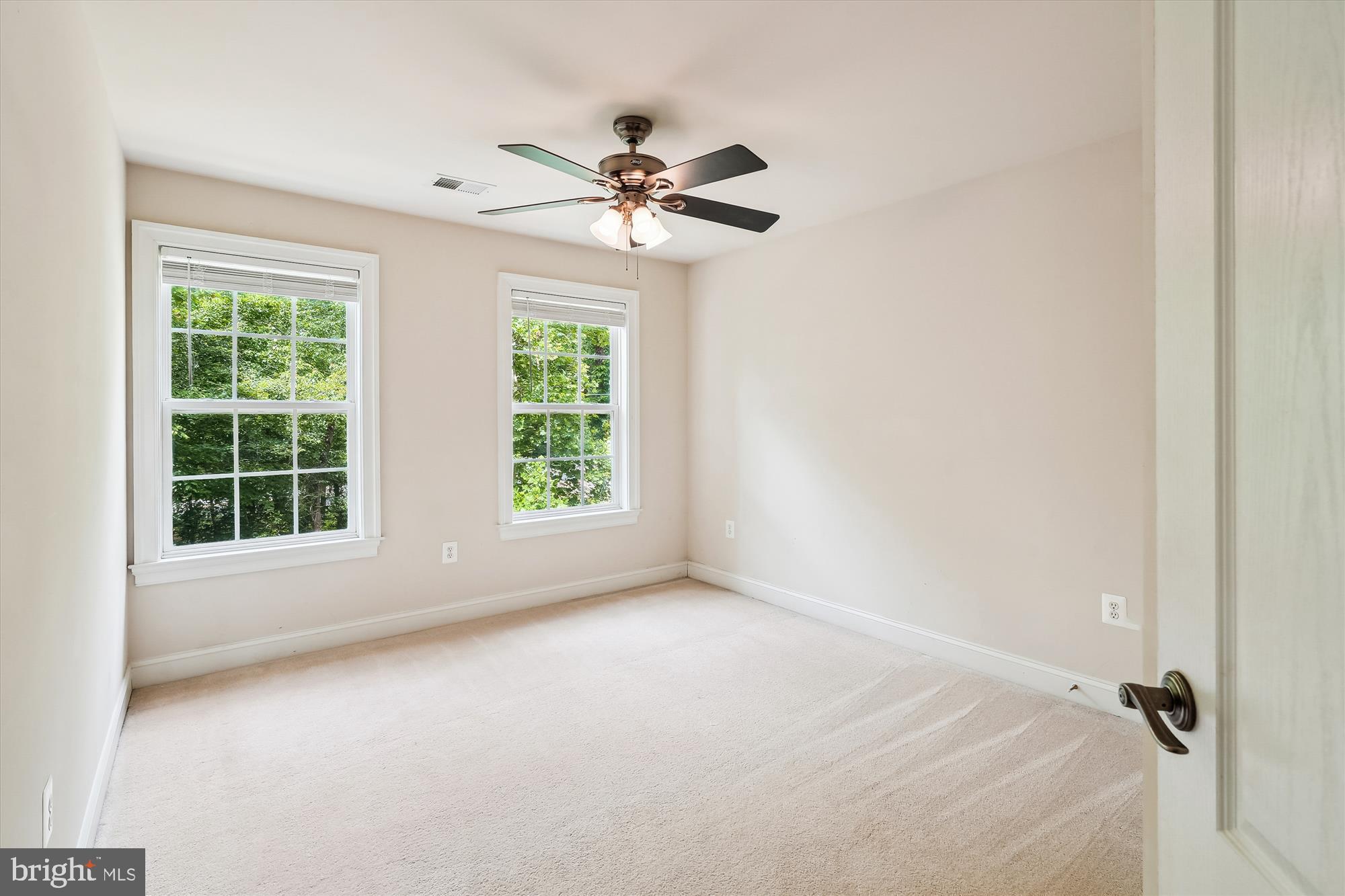 POTOMAC RUN - Residential Lease