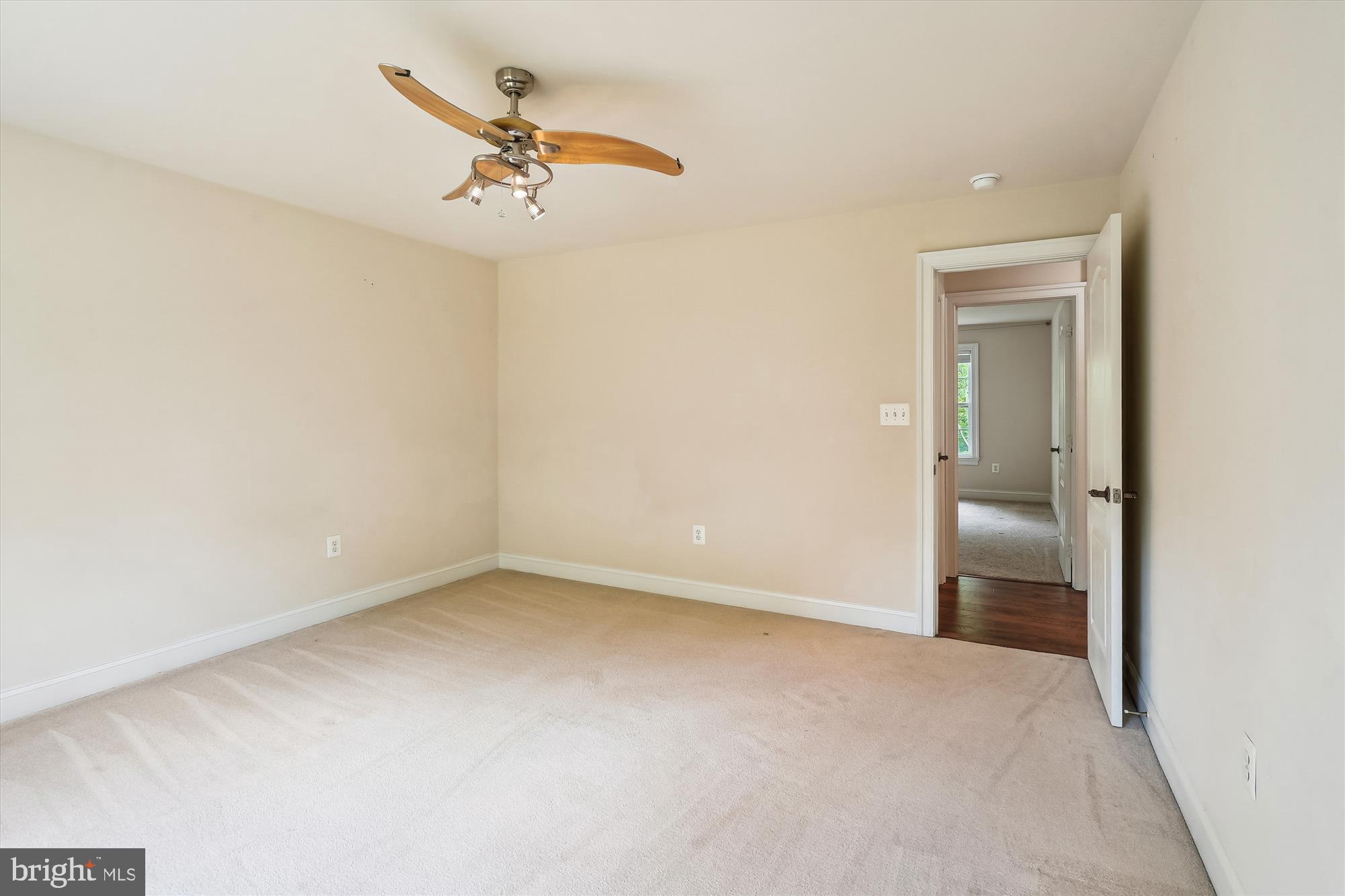 POTOMAC RUN - Residential Lease