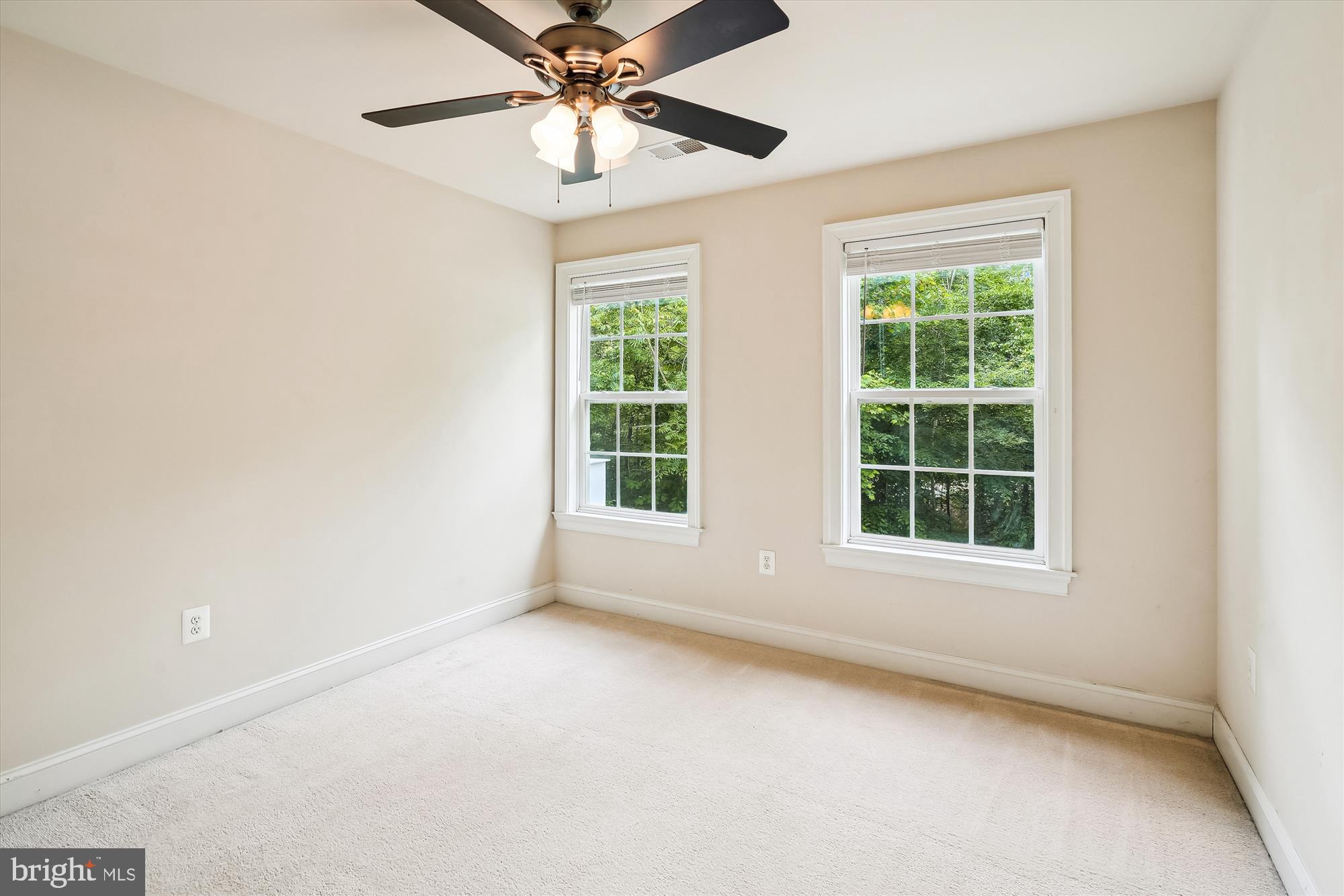 POTOMAC RUN - Residential Lease