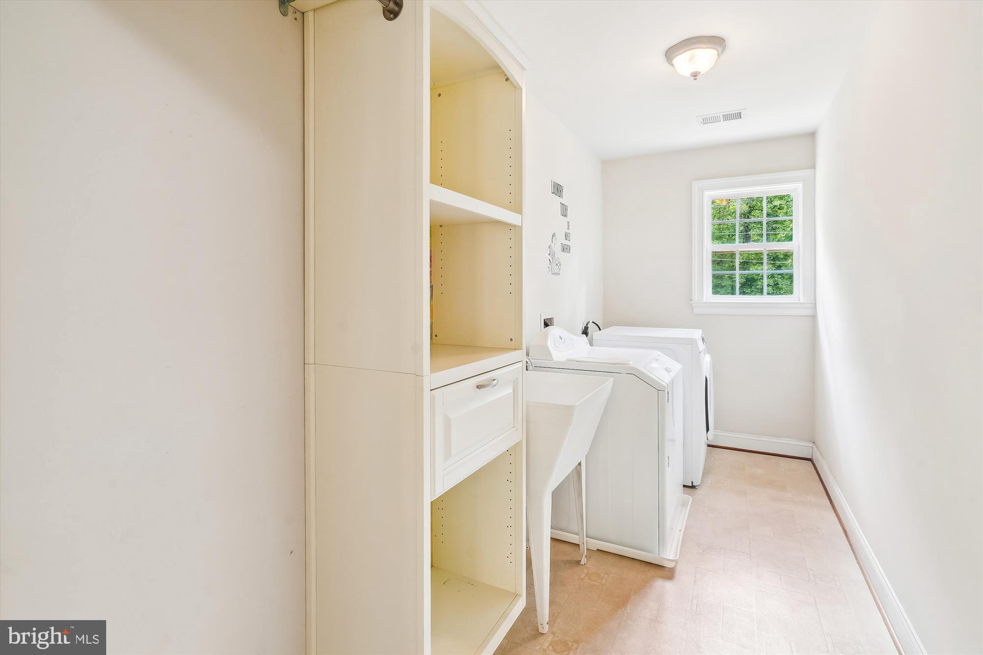 POTOMAC RUN - Residential Lease