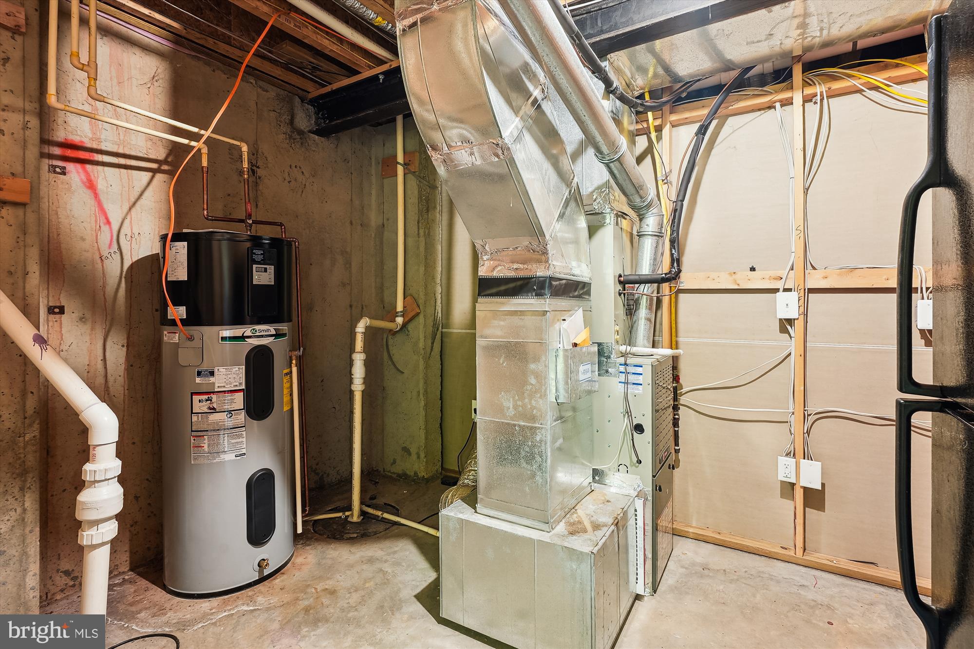 POTOMAC RUN - Residential Lease