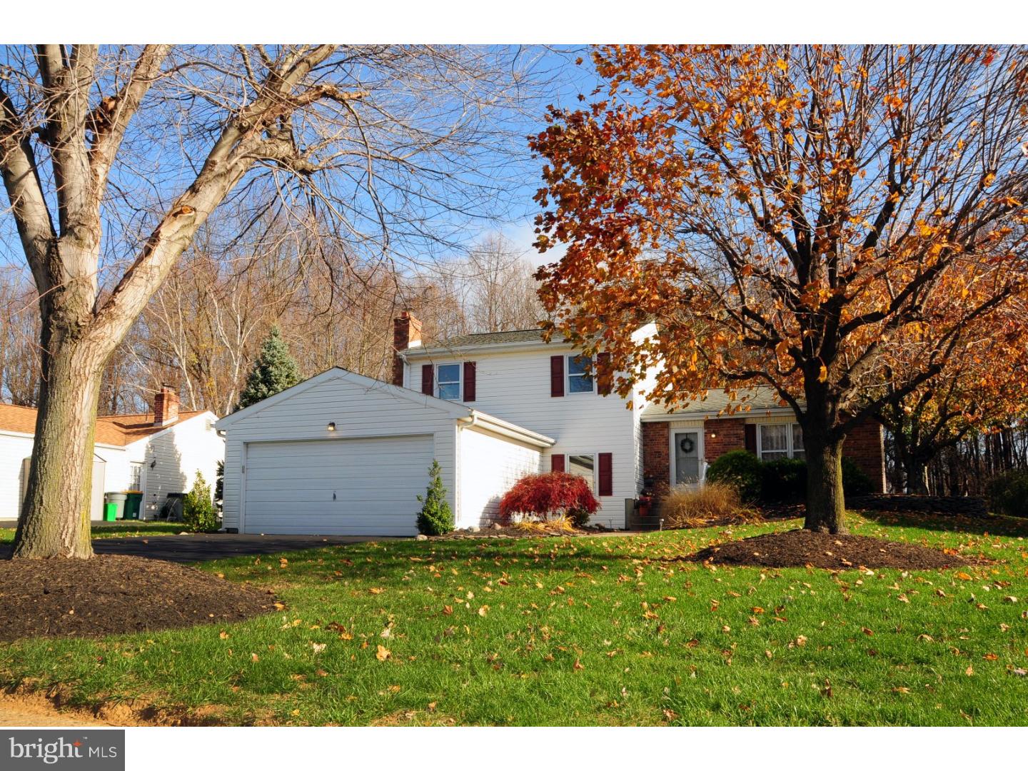 Tucked quietly in highly desirable Newtown Crossing. This detached home has 4 bedrooms, 1 full bath, and 1 powder room. This split level will be great for any homebuyer. Entertain your guest behind a dry bar while the fireplace is burning, or have a cup of coffee out back watching the deer cross through the woods. This home is located on a cul-de-sac. Includes a very spacious F/R on the lower level with sliding glass doors facing the open woods. The main level includes kitchen, dining room, and open living room. Automatic two car garage will provide lots of storage space. Very clean and well taken care of. Original owner. Located in award winning Council Rock School District and convenient to major roadways including 95. Feel free to explore Tyler State Park or enjoy shopping in Newtown Borough. The community features tennis courts, playground, and association swimming pool.