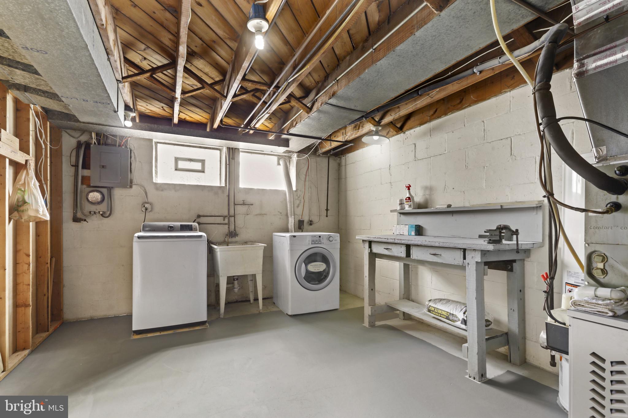 EDNOR GARDENS - LAKESIDE - Residential