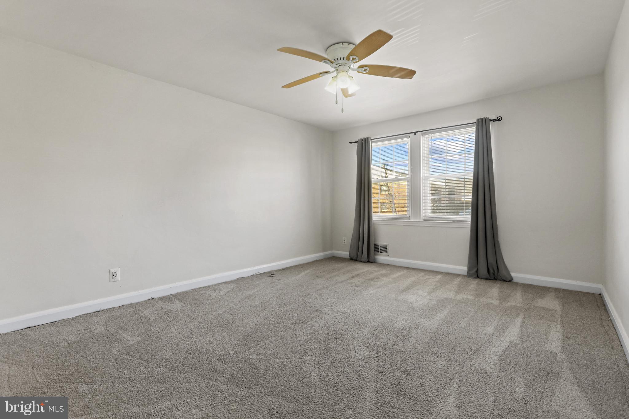 EDNOR GARDENS - LAKESIDE - Residential