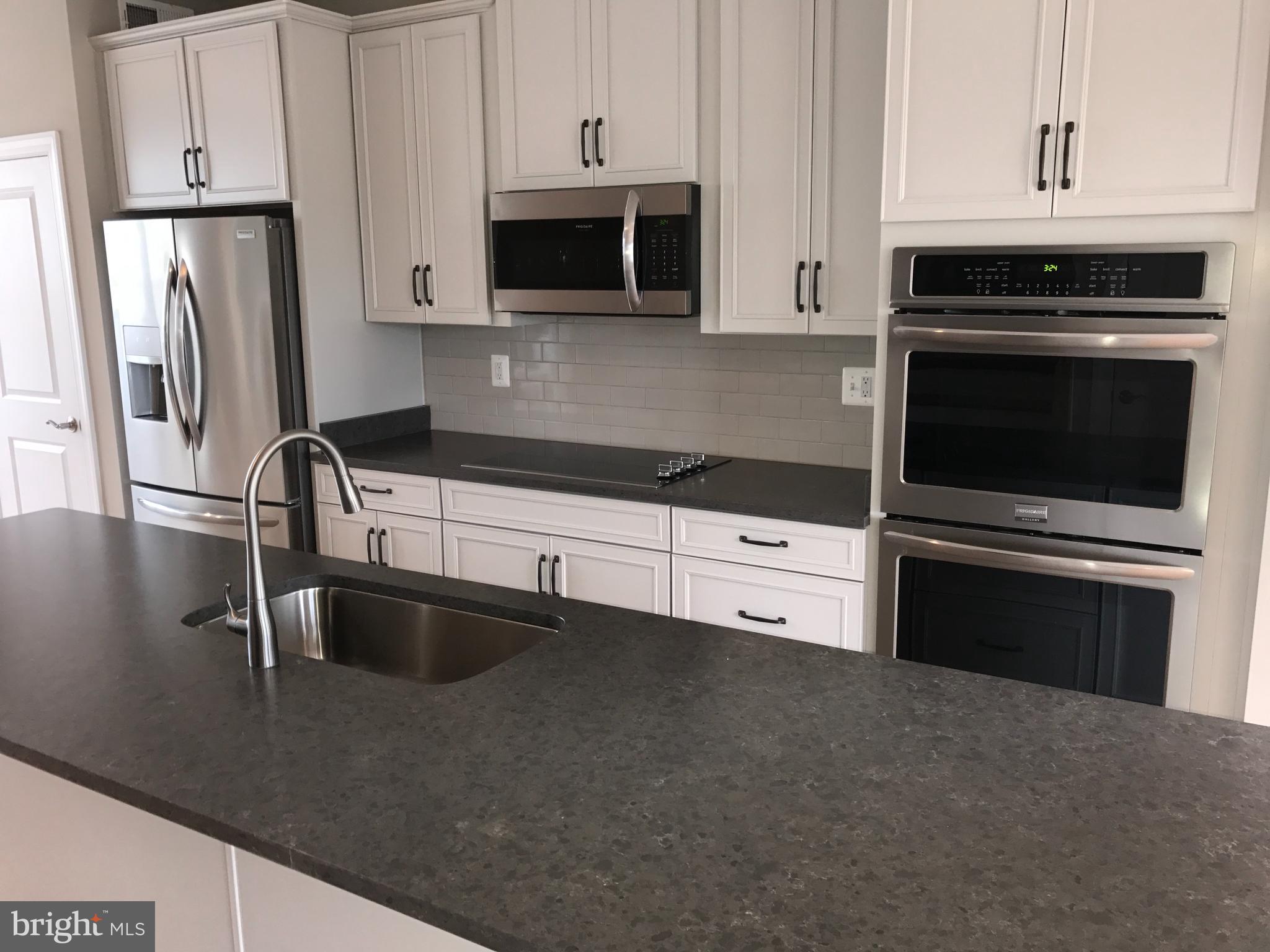 HEATHCOTE COMMONS - Residential Lease