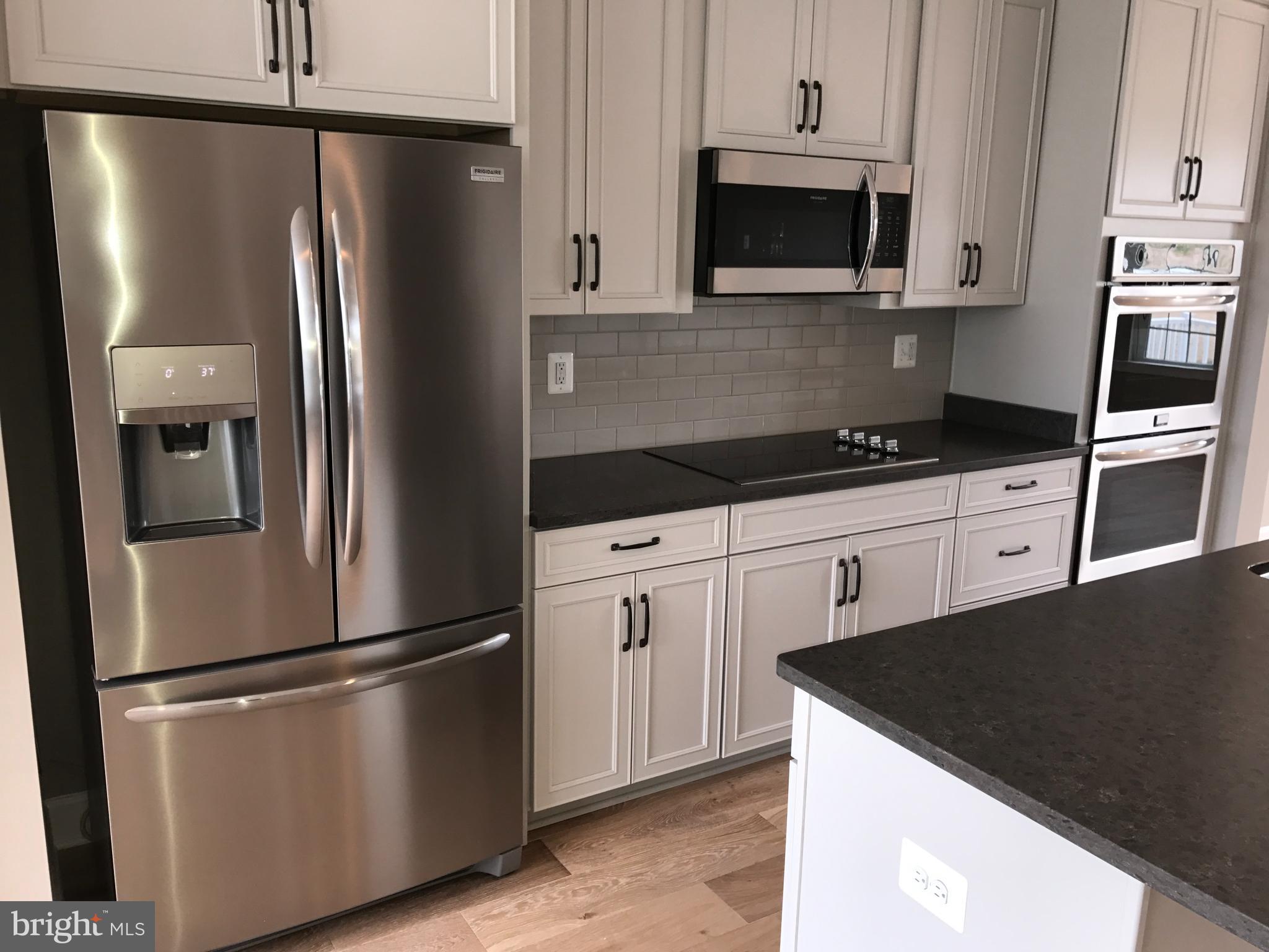 HEATHCOTE COMMONS - Residential Lease