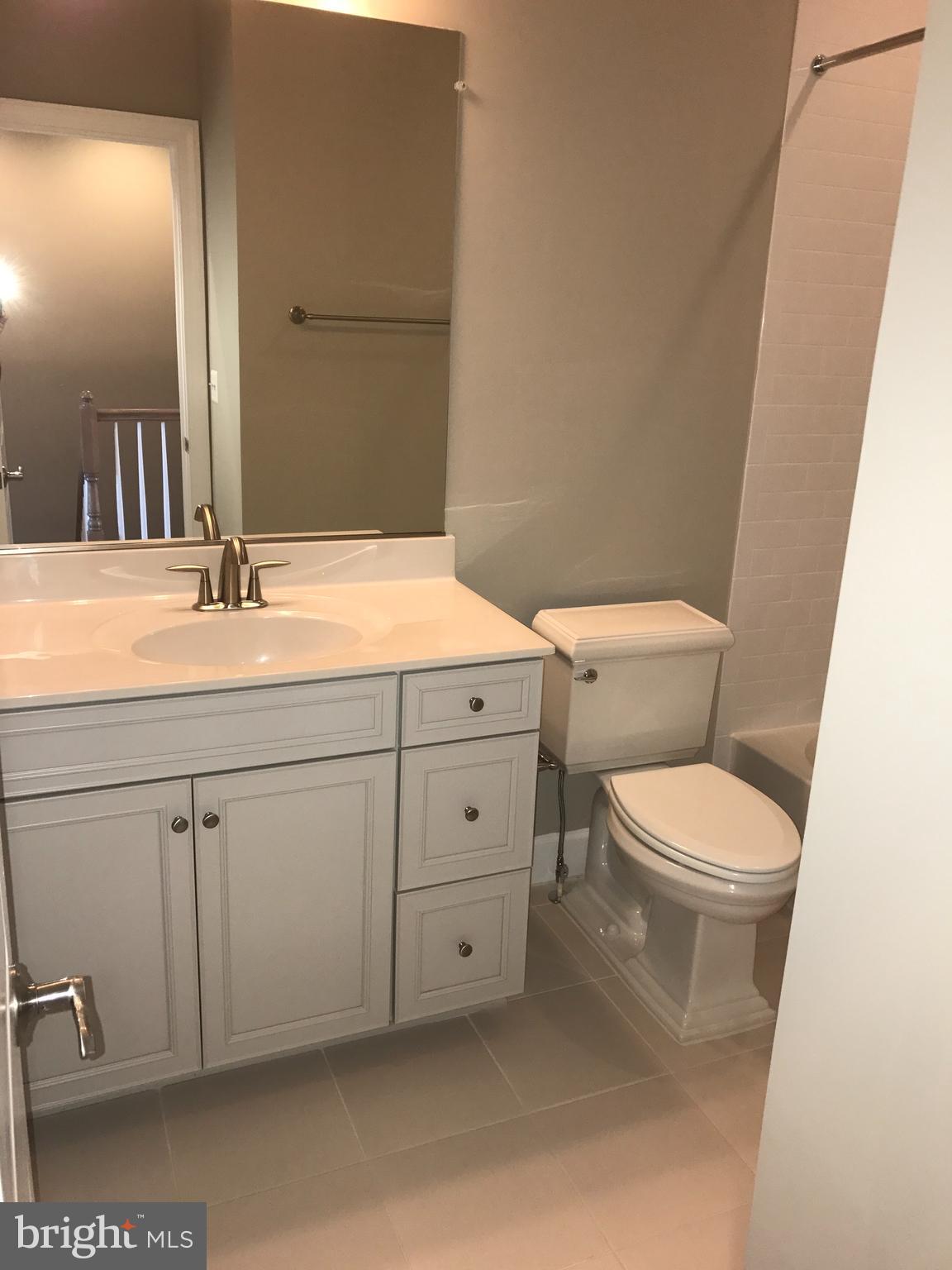 HEATHCOTE COMMONS - Residential Lease