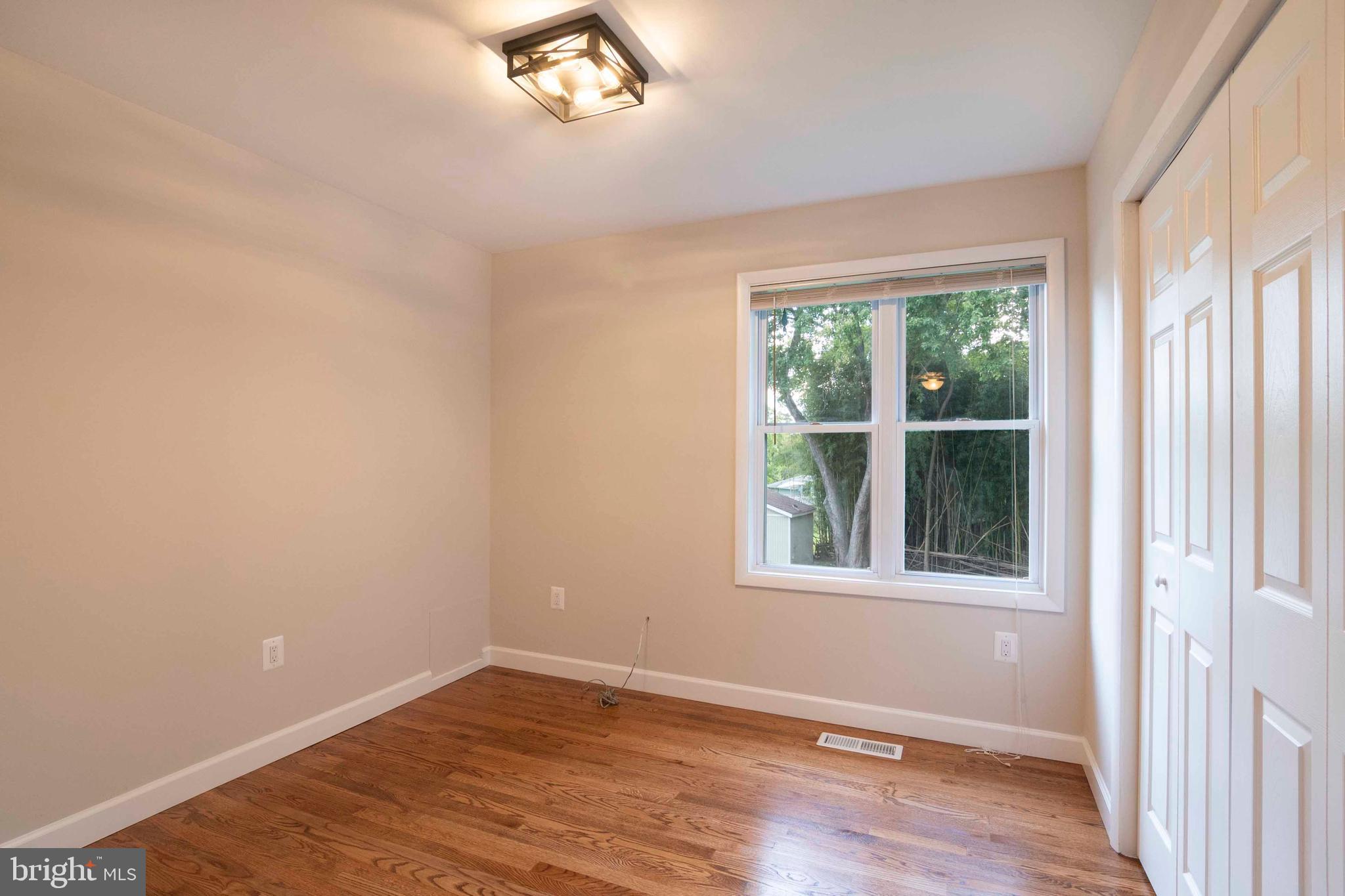 HALCYON OF HERNDON - Residential