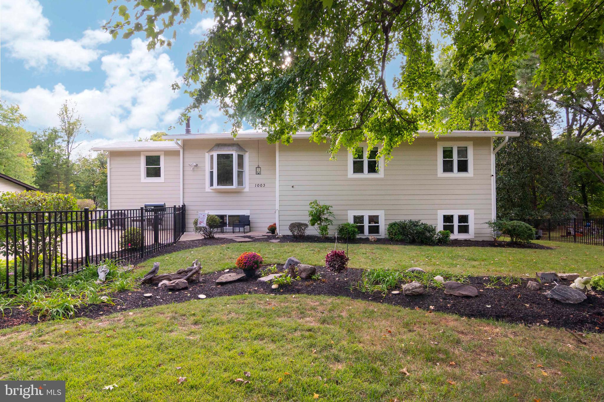 HALCYON OF HERNDON - Residential