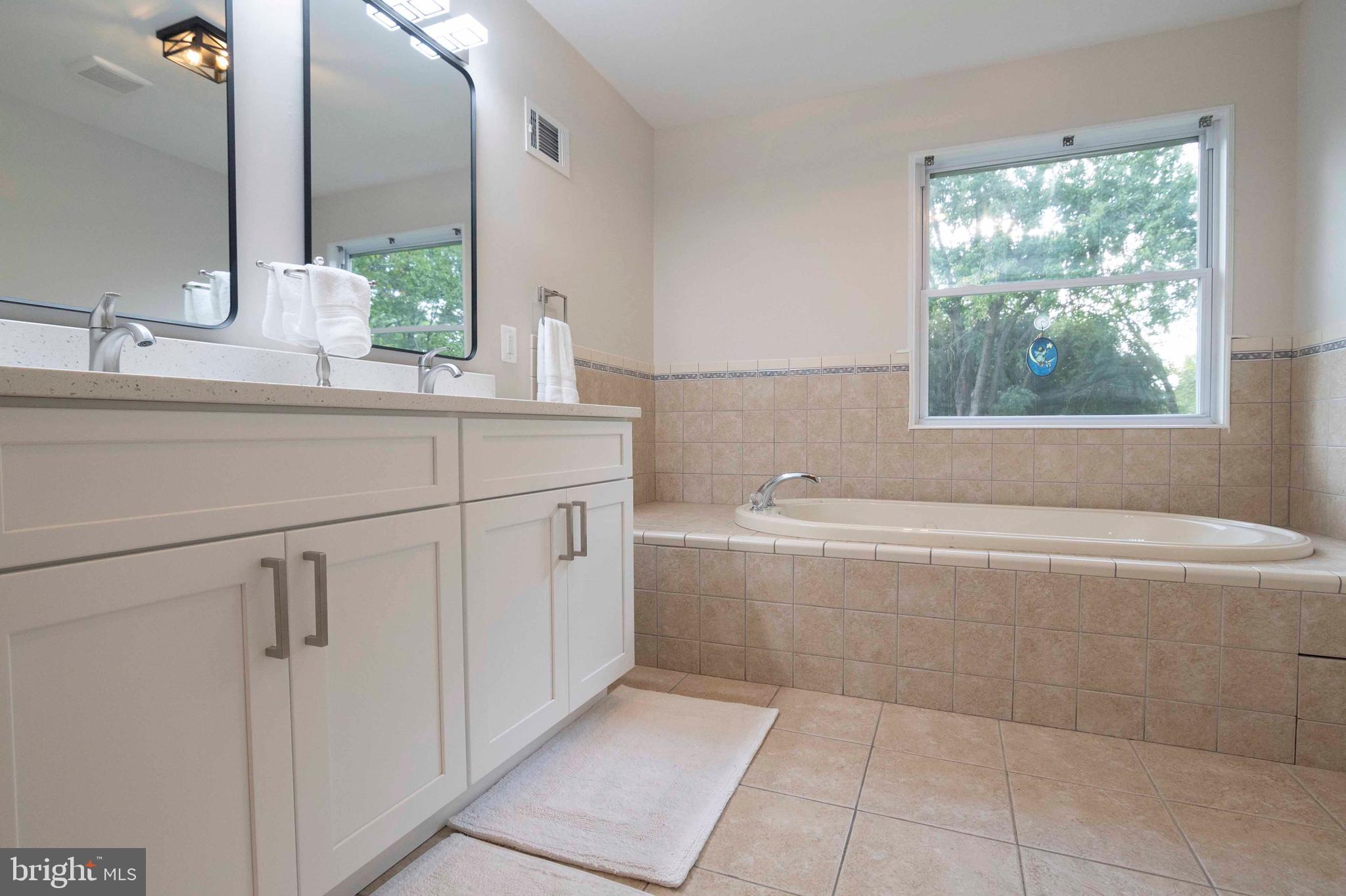 HALCYON OF HERNDON - Residential