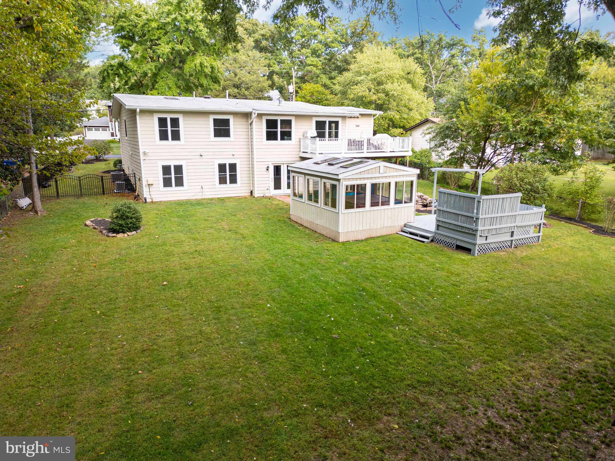 HALCYON OF HERNDON - Residential