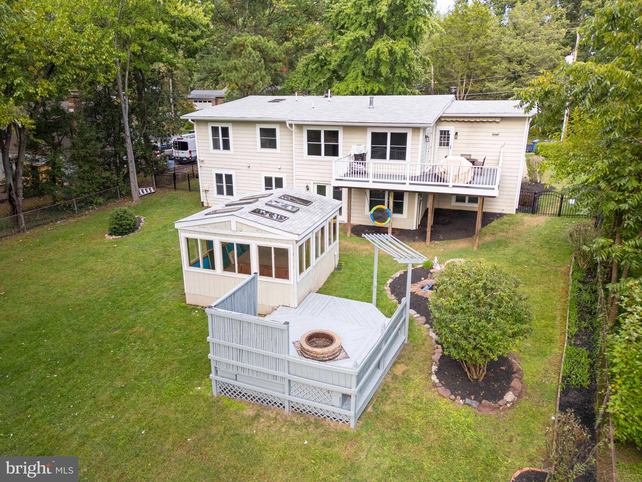 HALCYON OF HERNDON - Residential