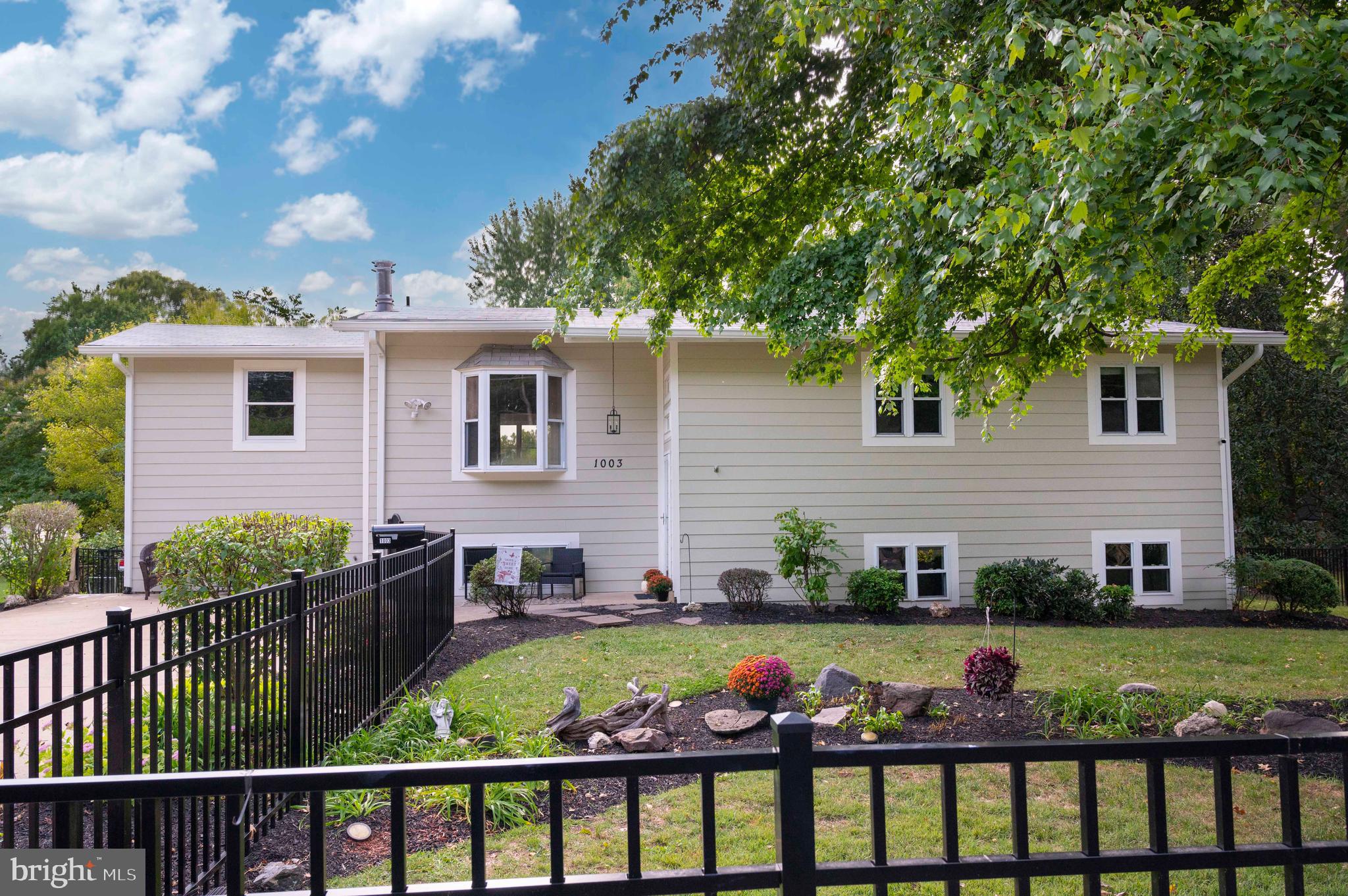 HALCYON OF HERNDON - Residential