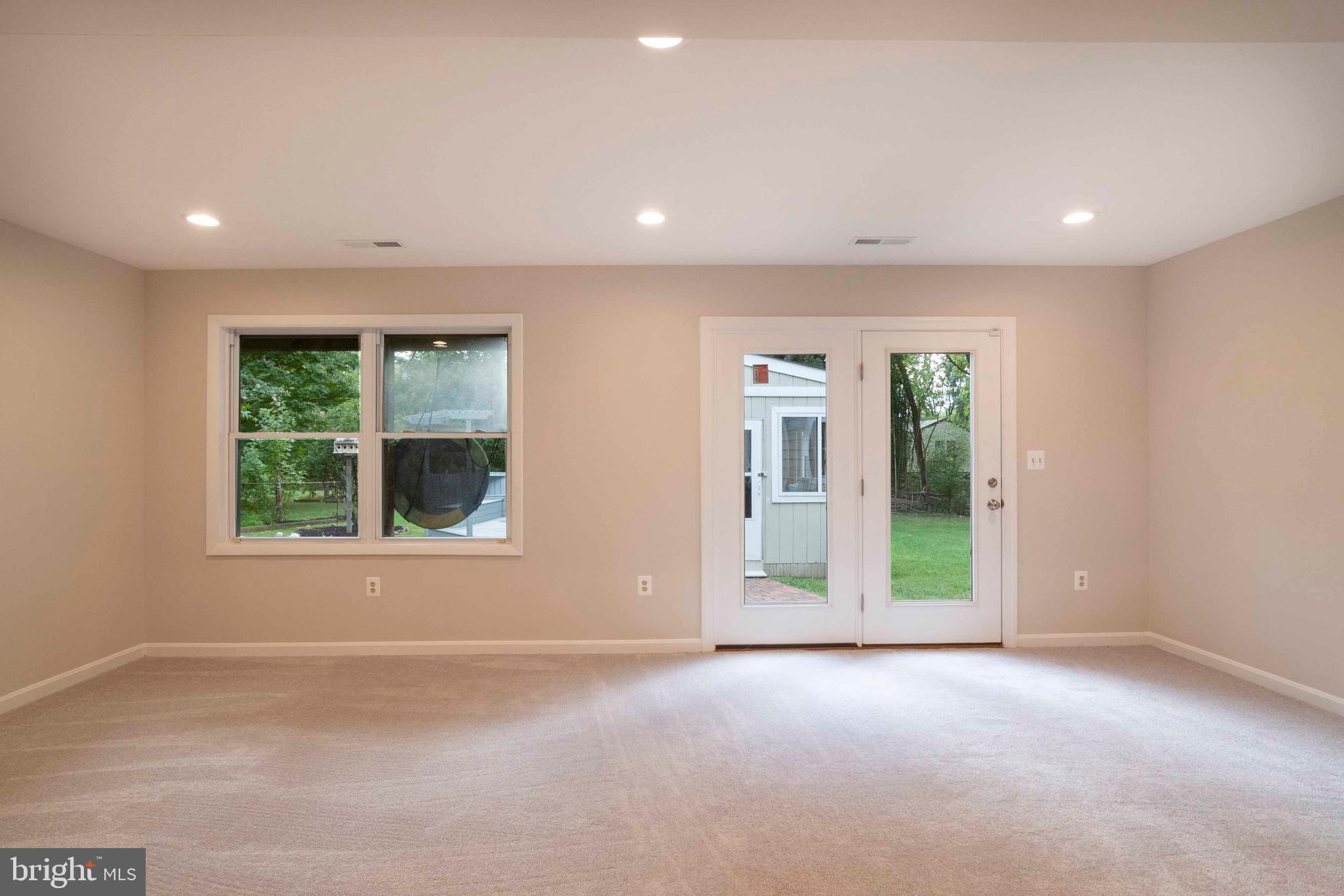 HALCYON OF HERNDON - Residential