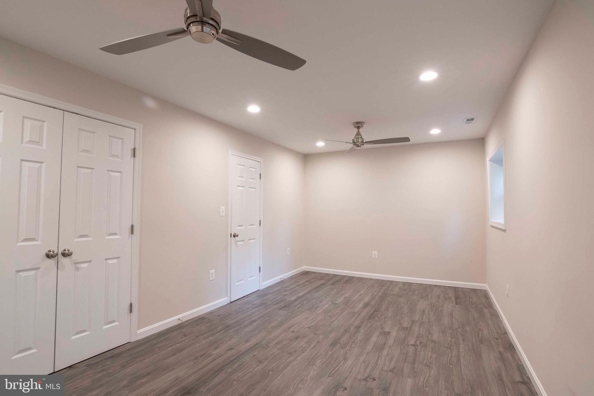 HALCYON OF HERNDON - Residential