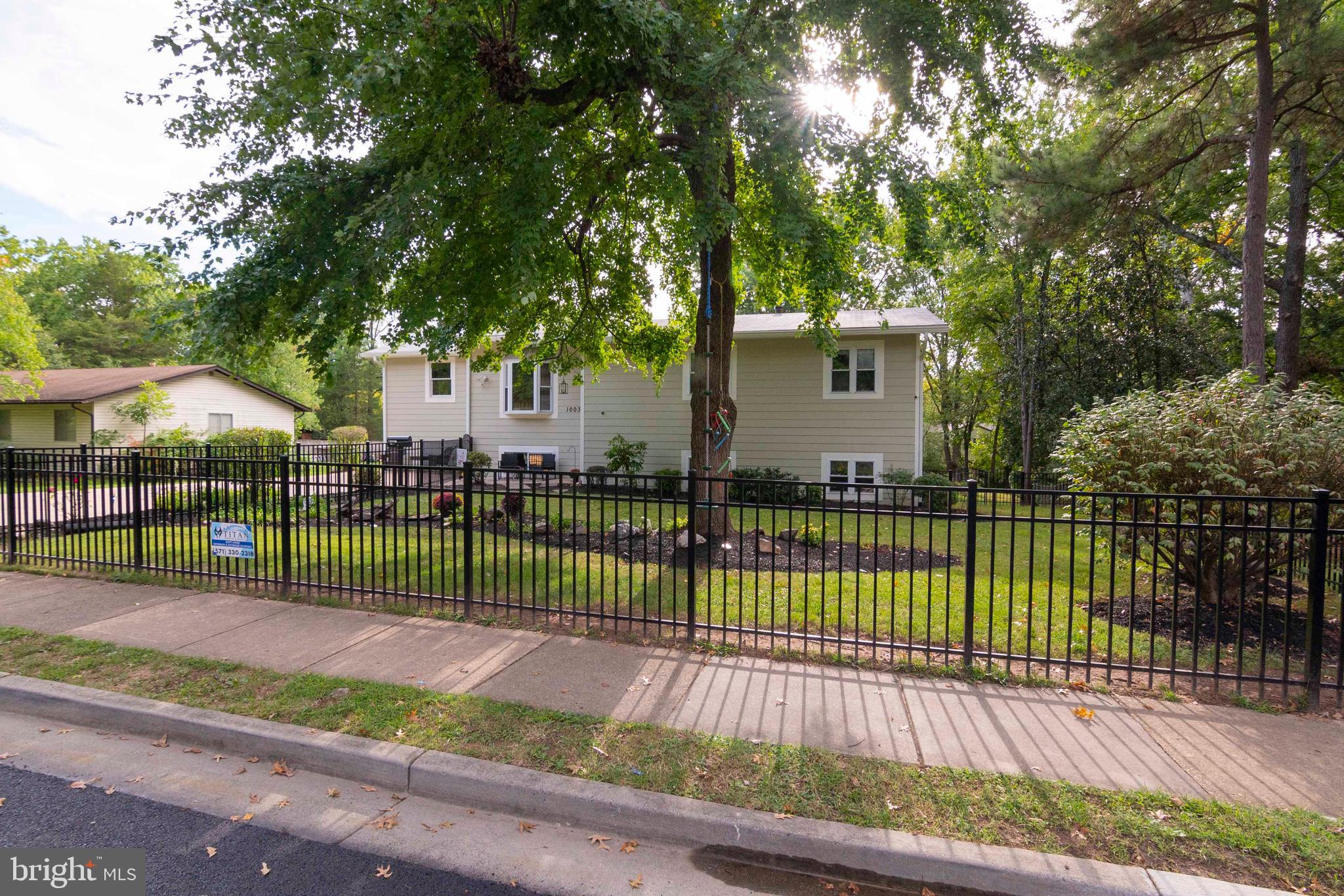 HALCYON OF HERNDON - Residential