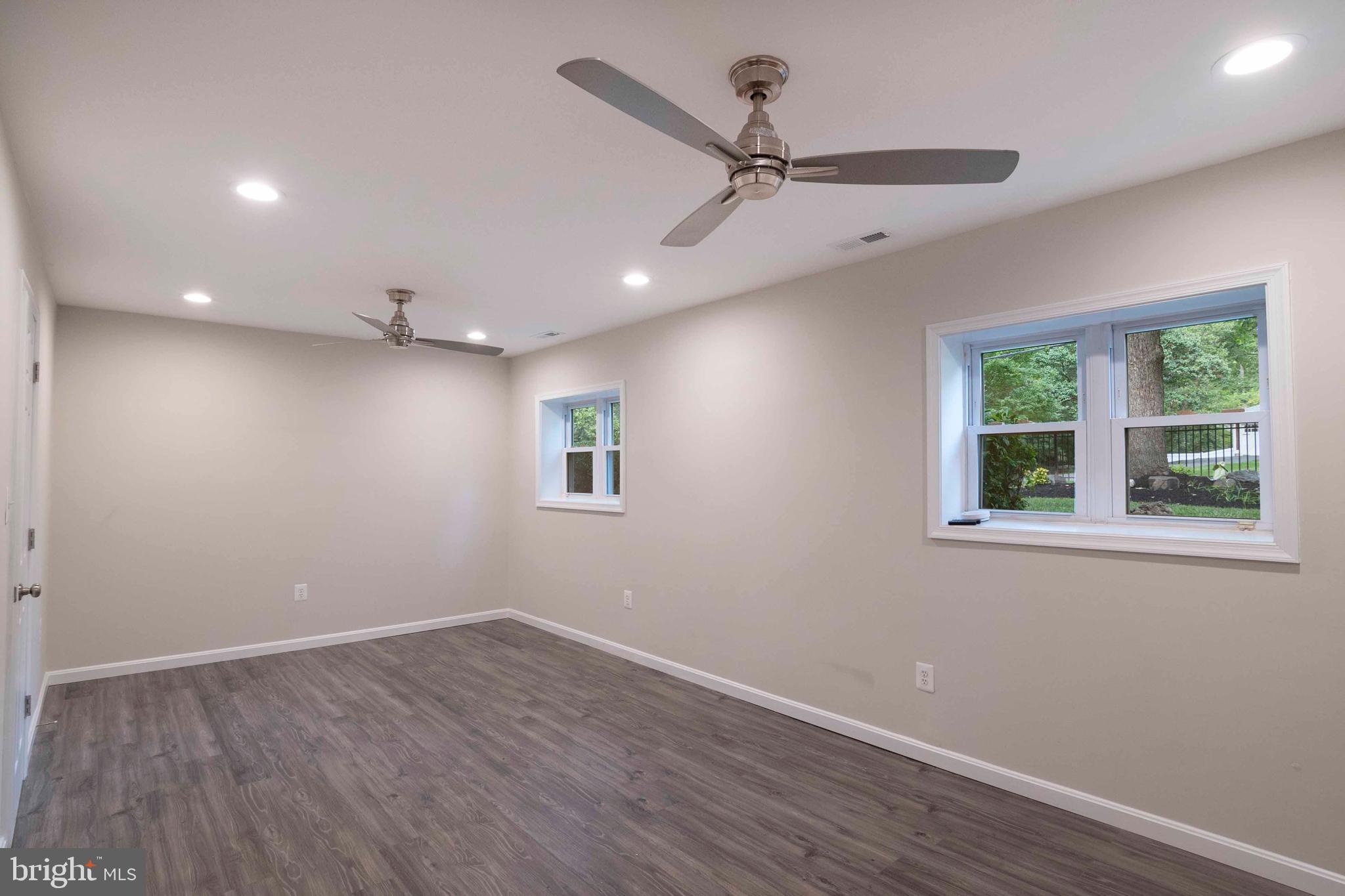 HALCYON OF HERNDON - Residential