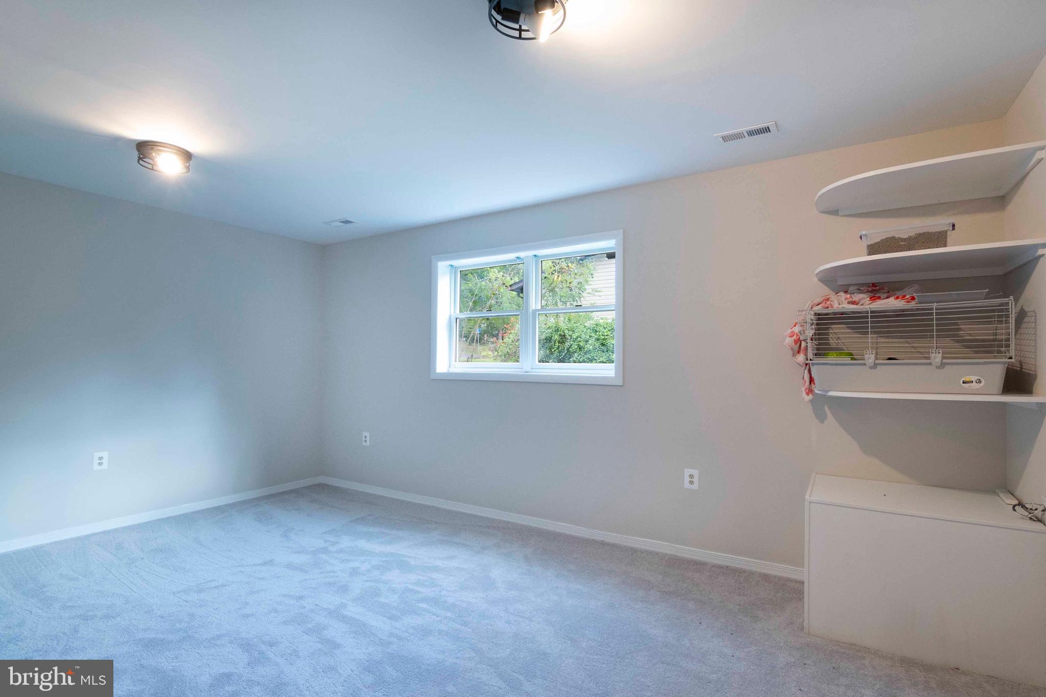 HALCYON OF HERNDON - Residential