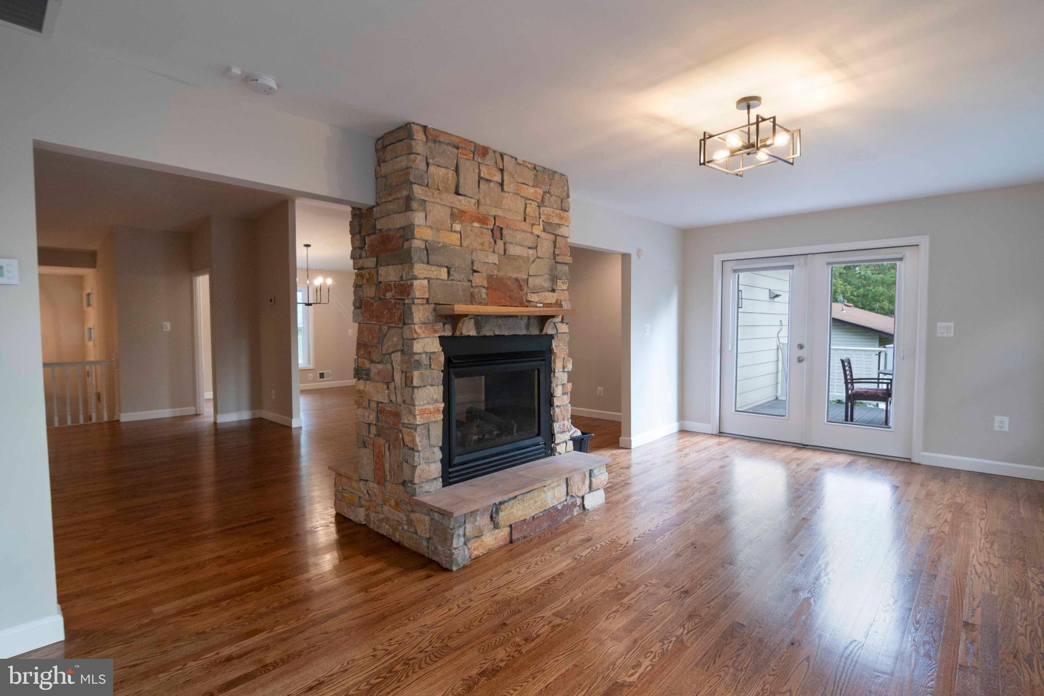 HALCYON OF HERNDON - Residential