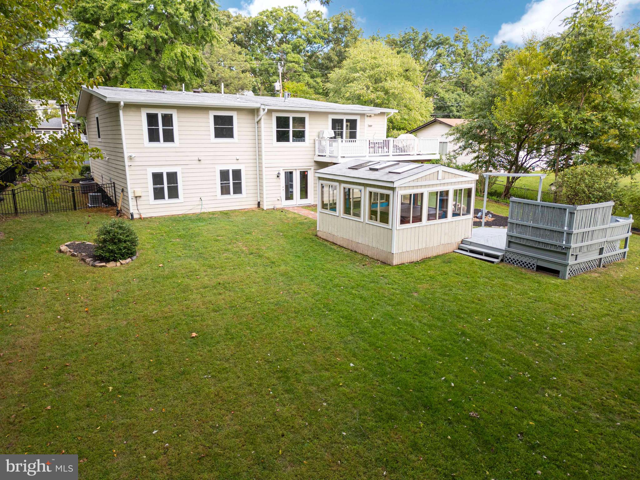 HALCYON OF HERNDON - Residential