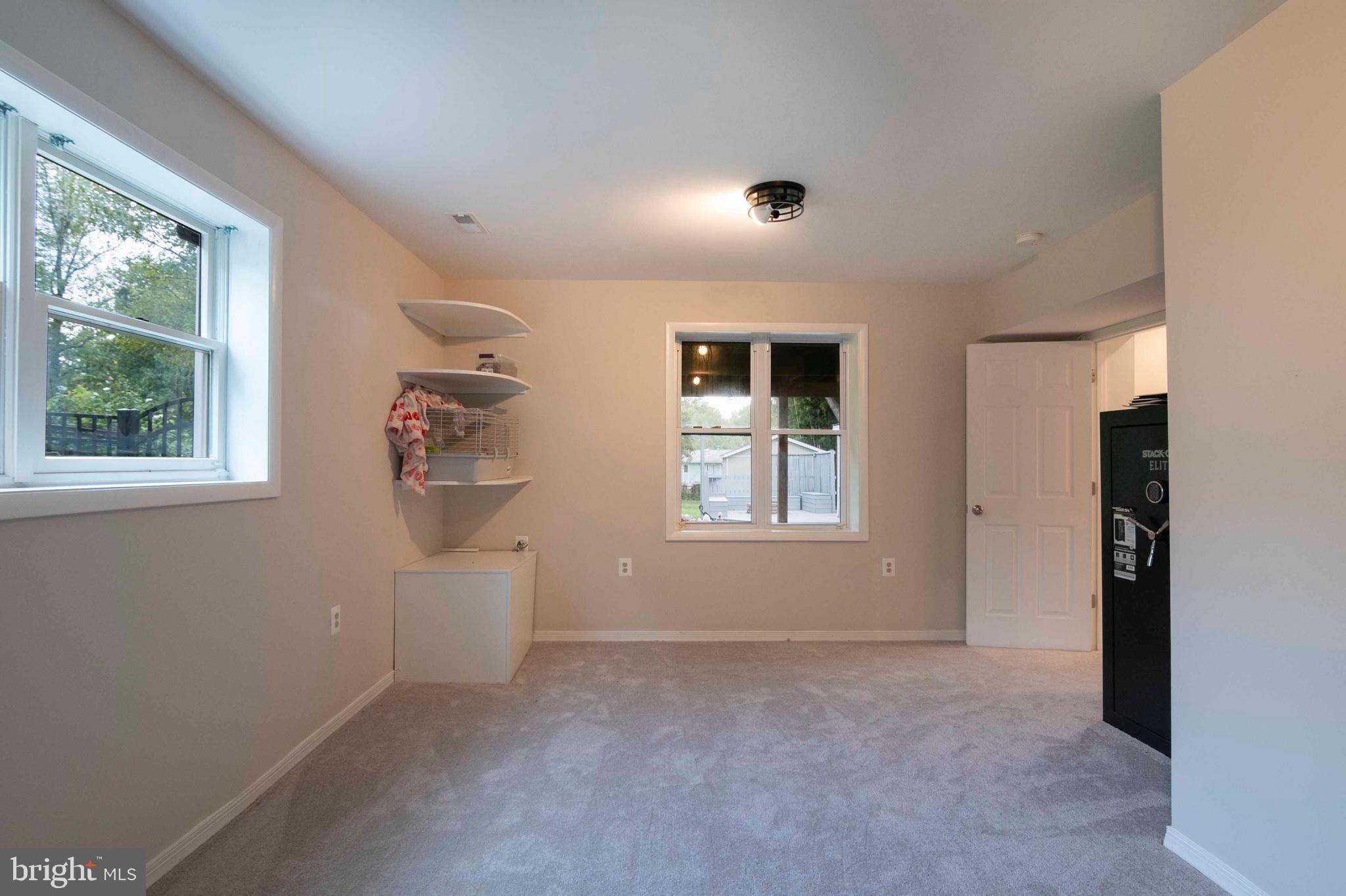 HALCYON OF HERNDON - Residential