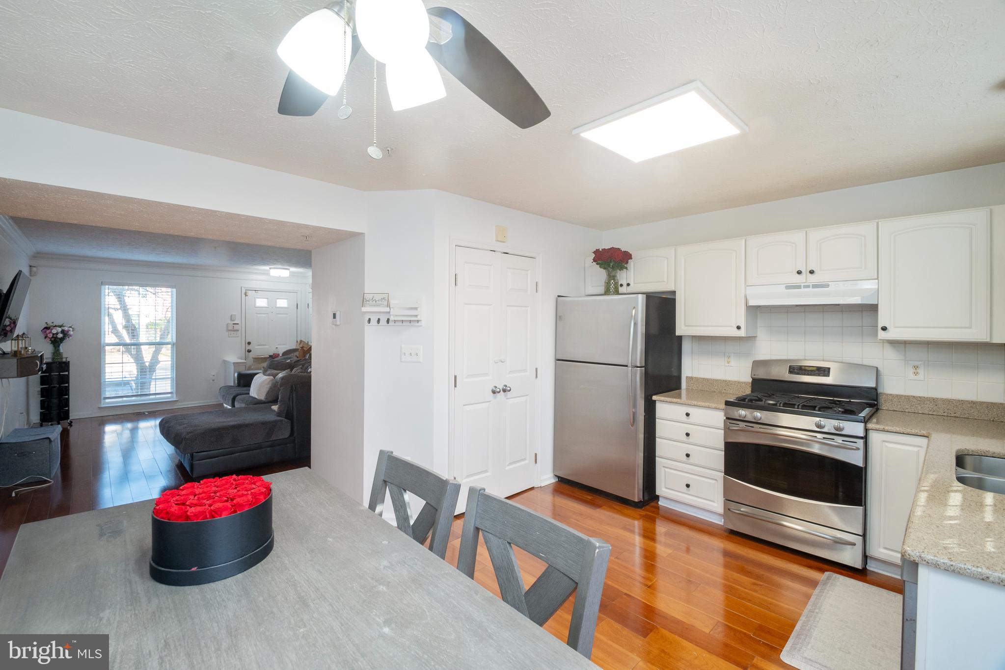 RUSSETT - Residential