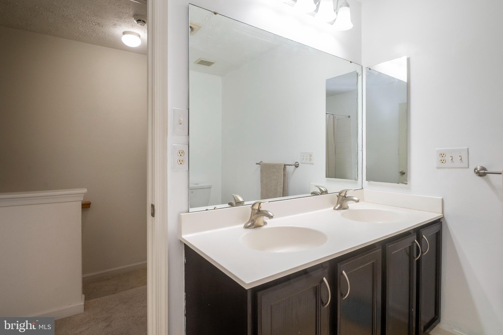 RUSSETT - Residential