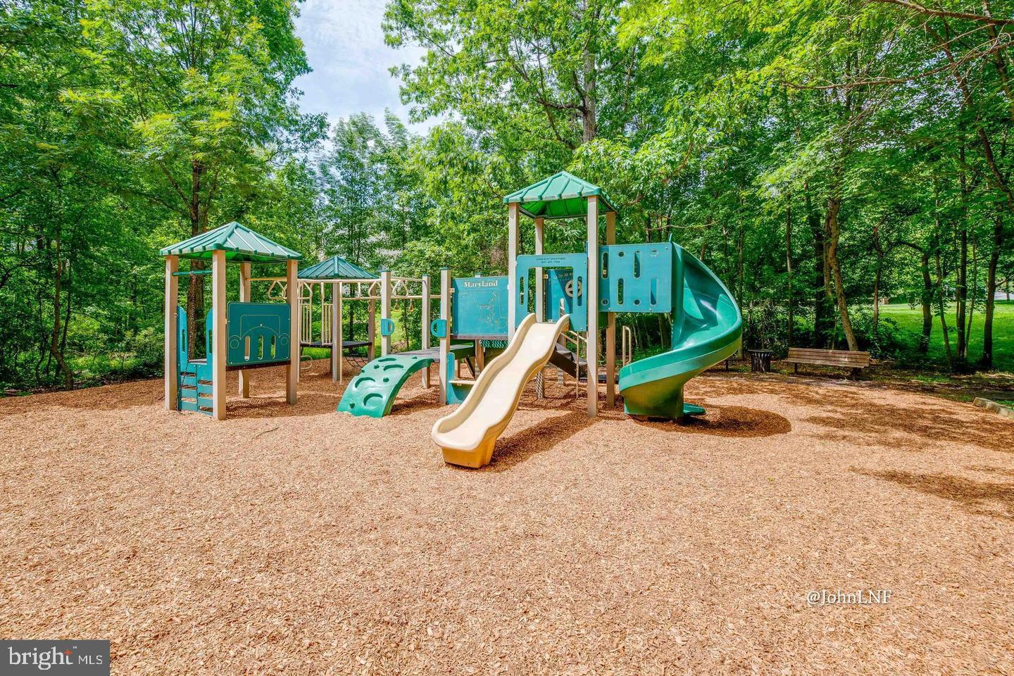 RUSSETT - Residential