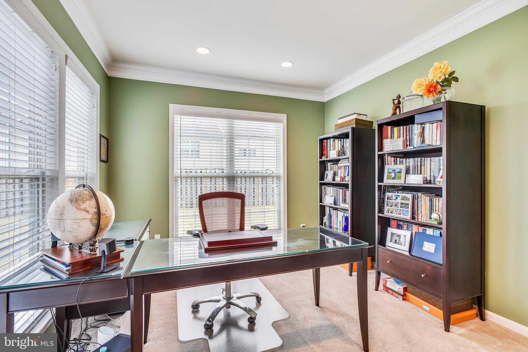 OVERLOOK CONDOMINIUM - Residential