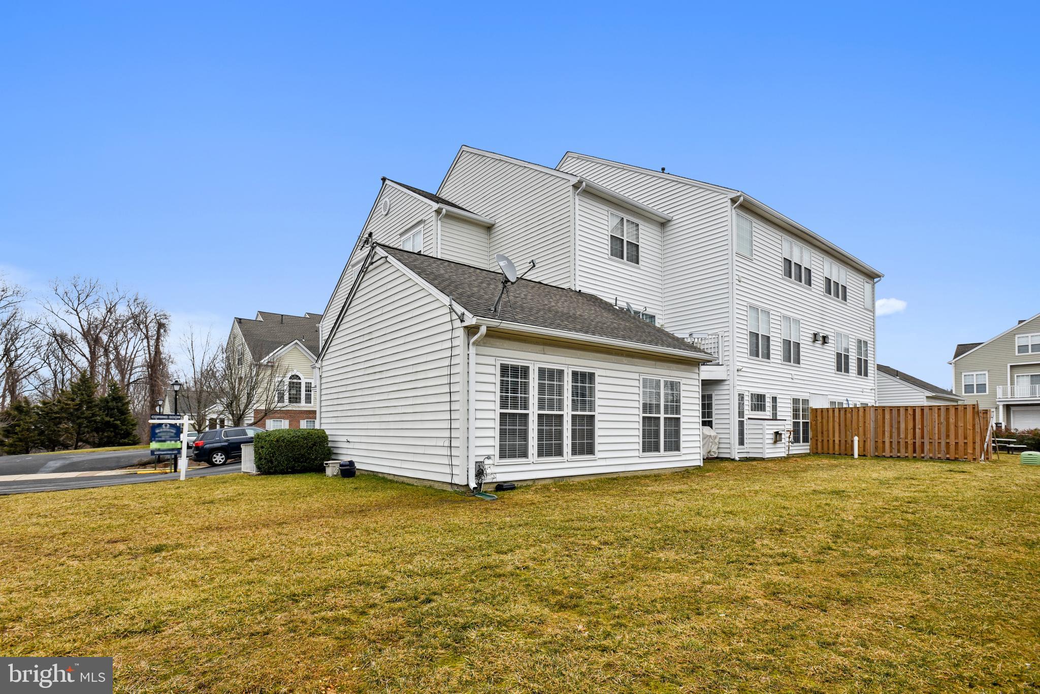 OVERLOOK CONDOMINIUM - Residential