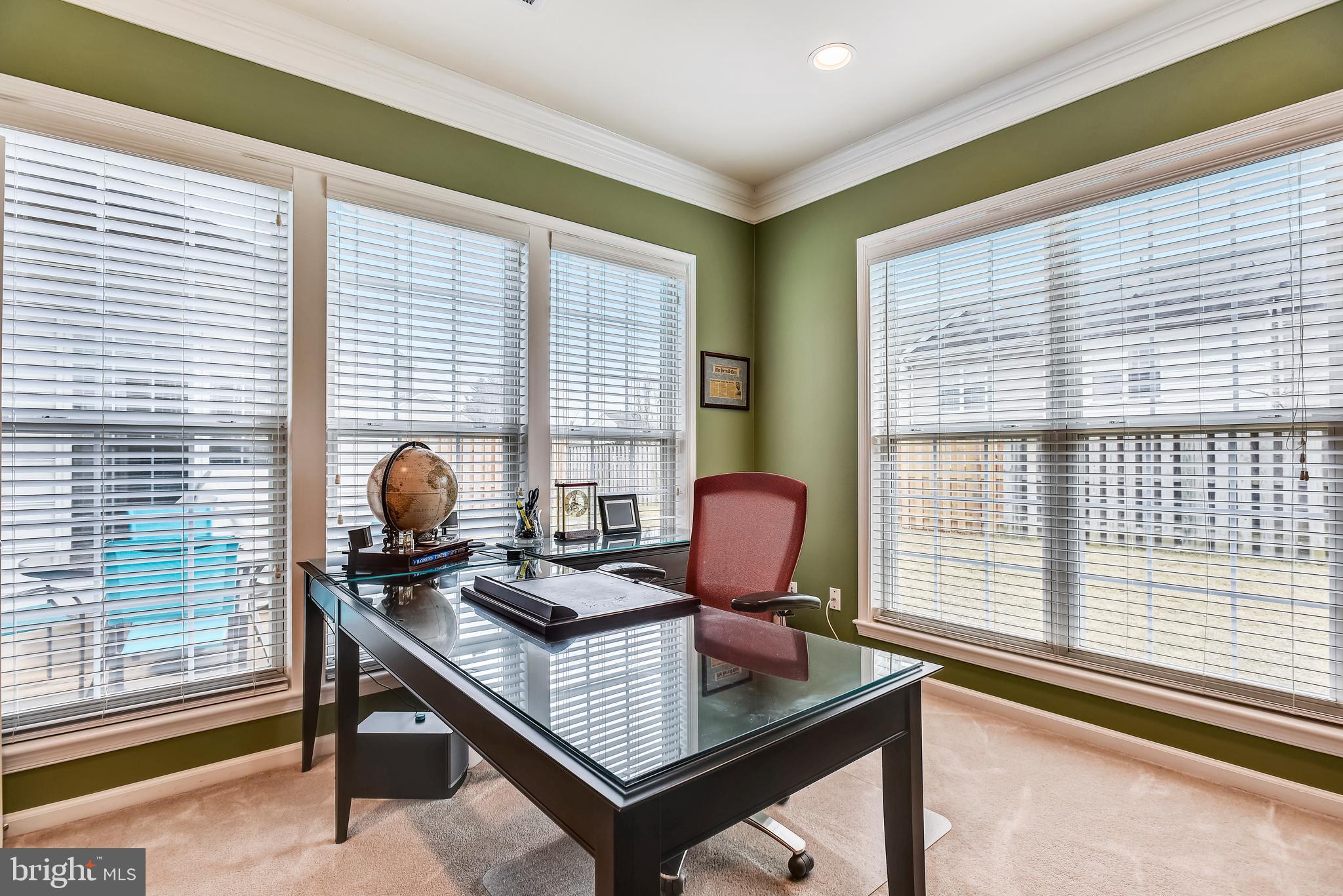 OVERLOOK CONDOMINIUM - Residential