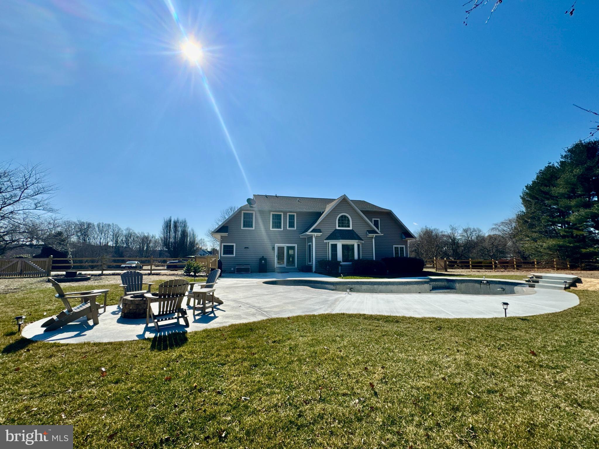 KENTFIELD - Residential