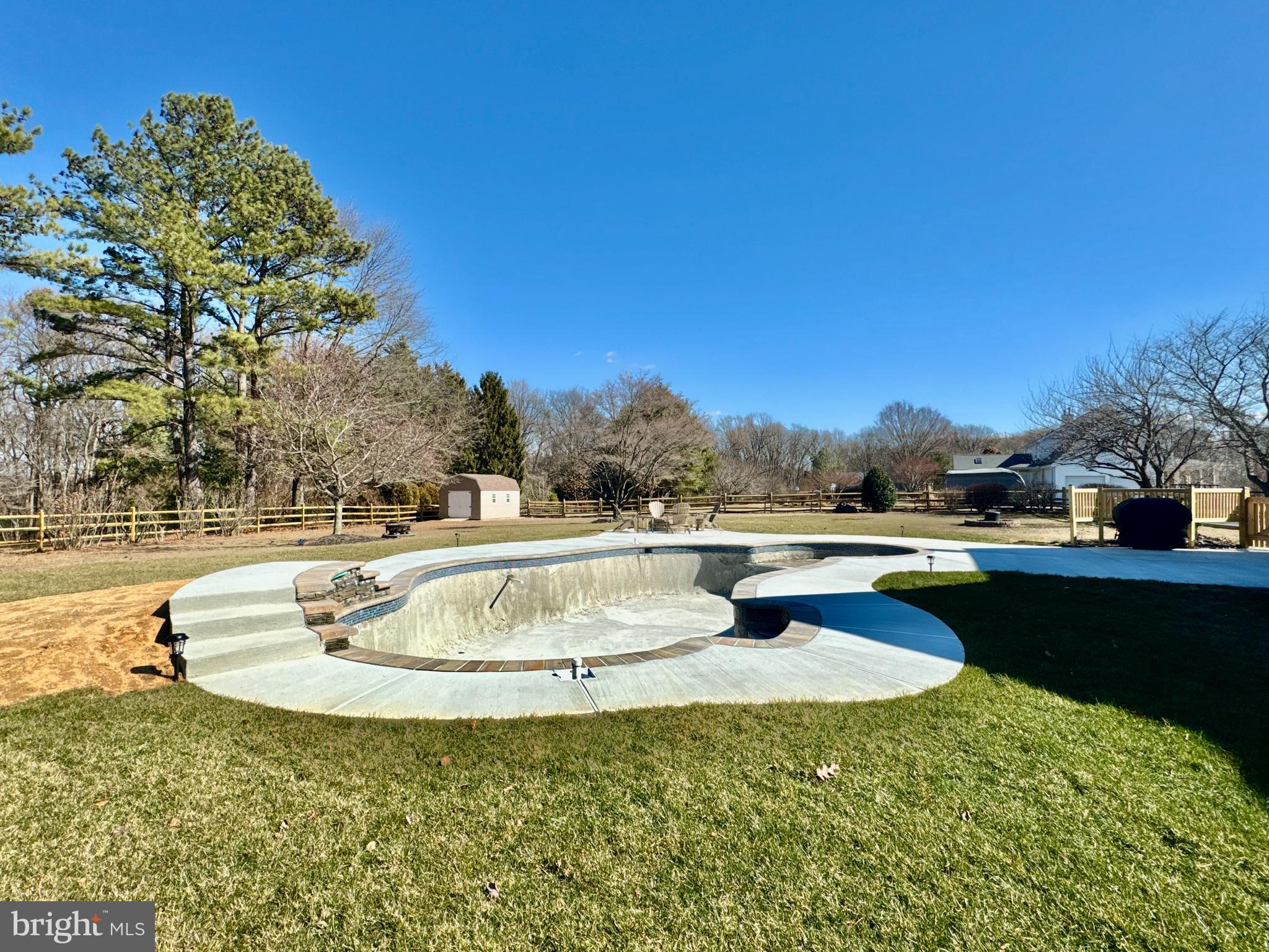 KENTFIELD - Residential