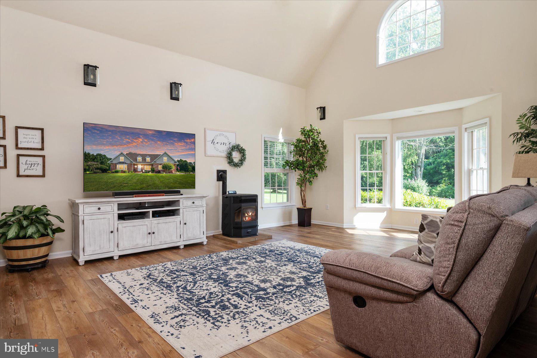 KENTFIELD - Residential