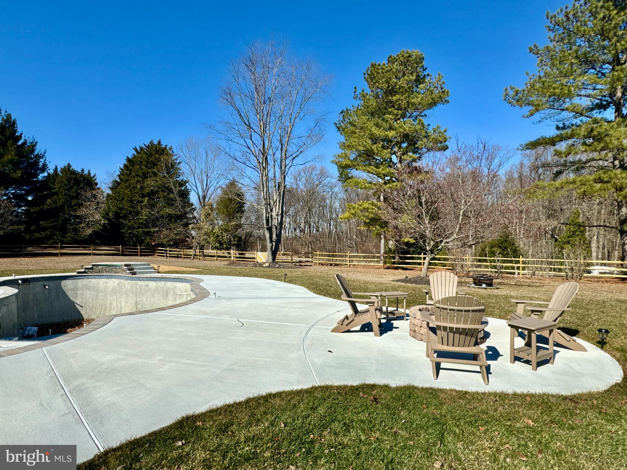 KENTFIELD - Residential