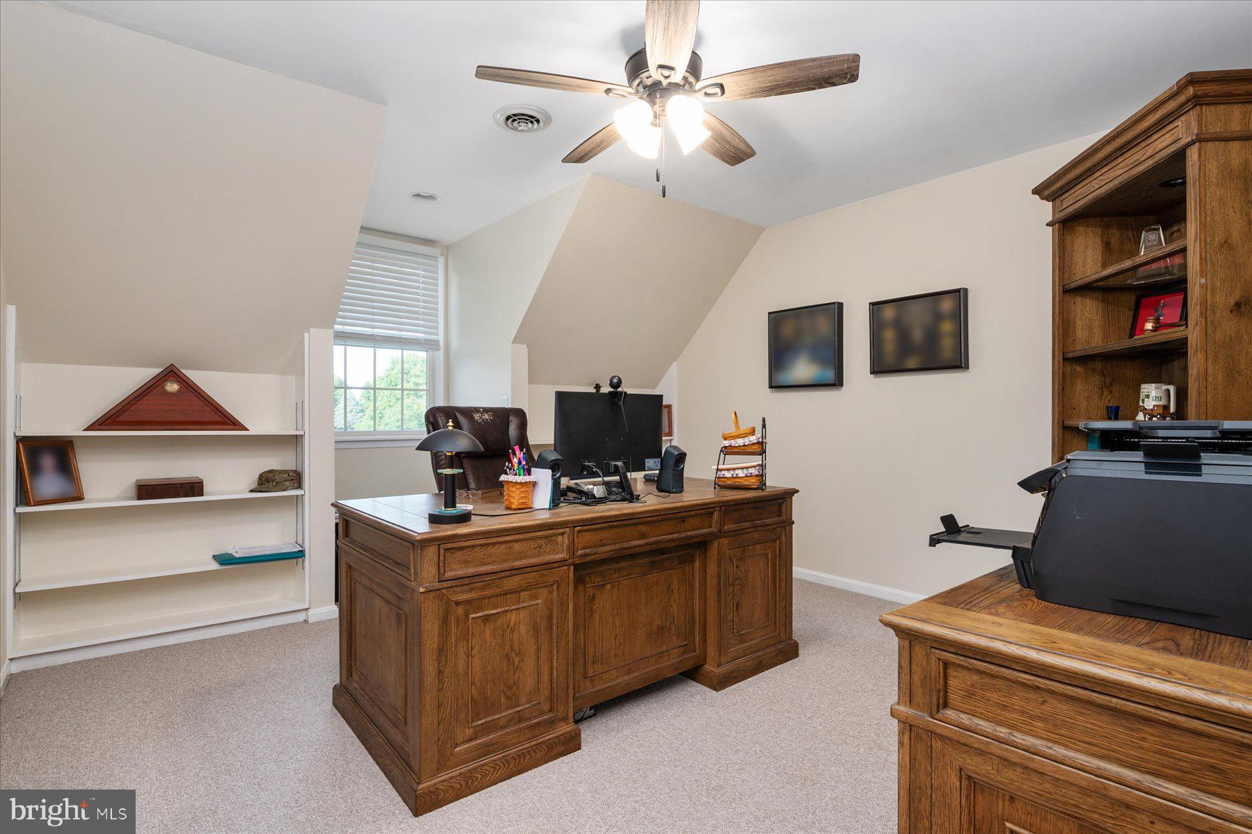 KENTFIELD - Residential