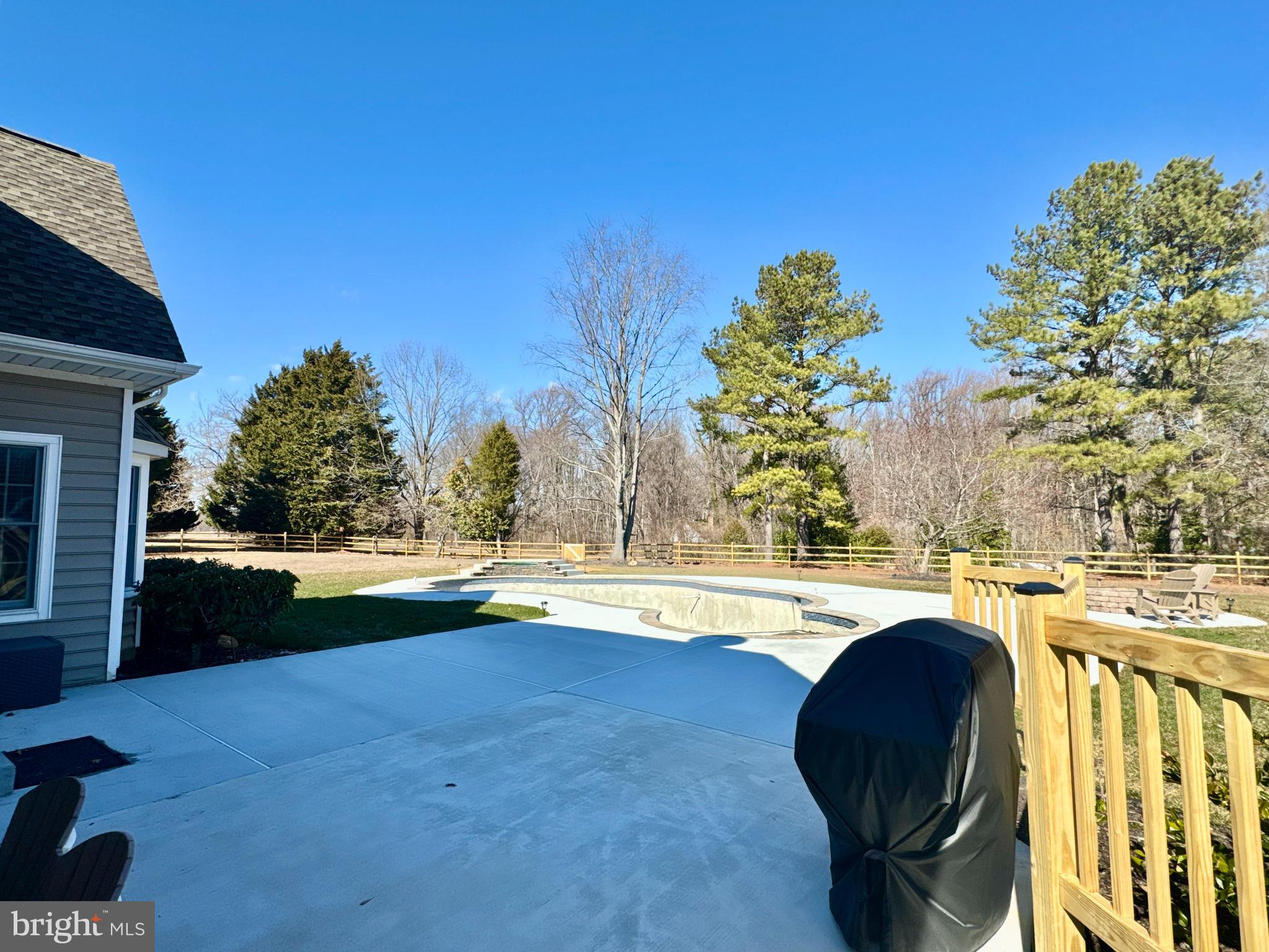 KENTFIELD - Residential