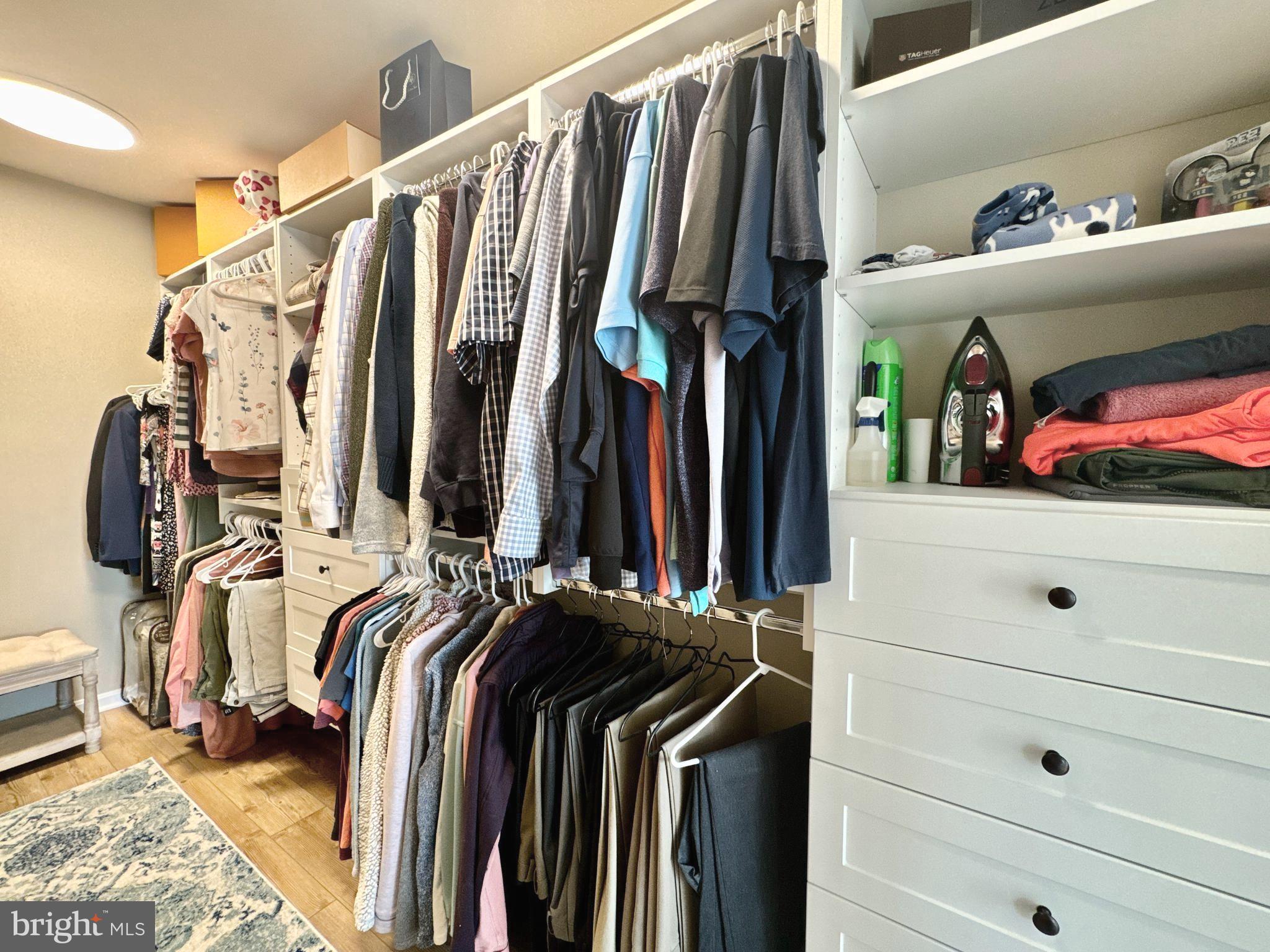 KENTFIELD - Residential