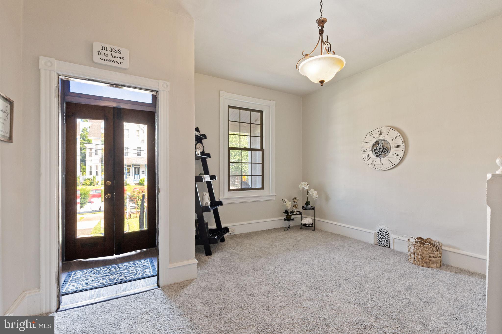 529 WALNUT STREET