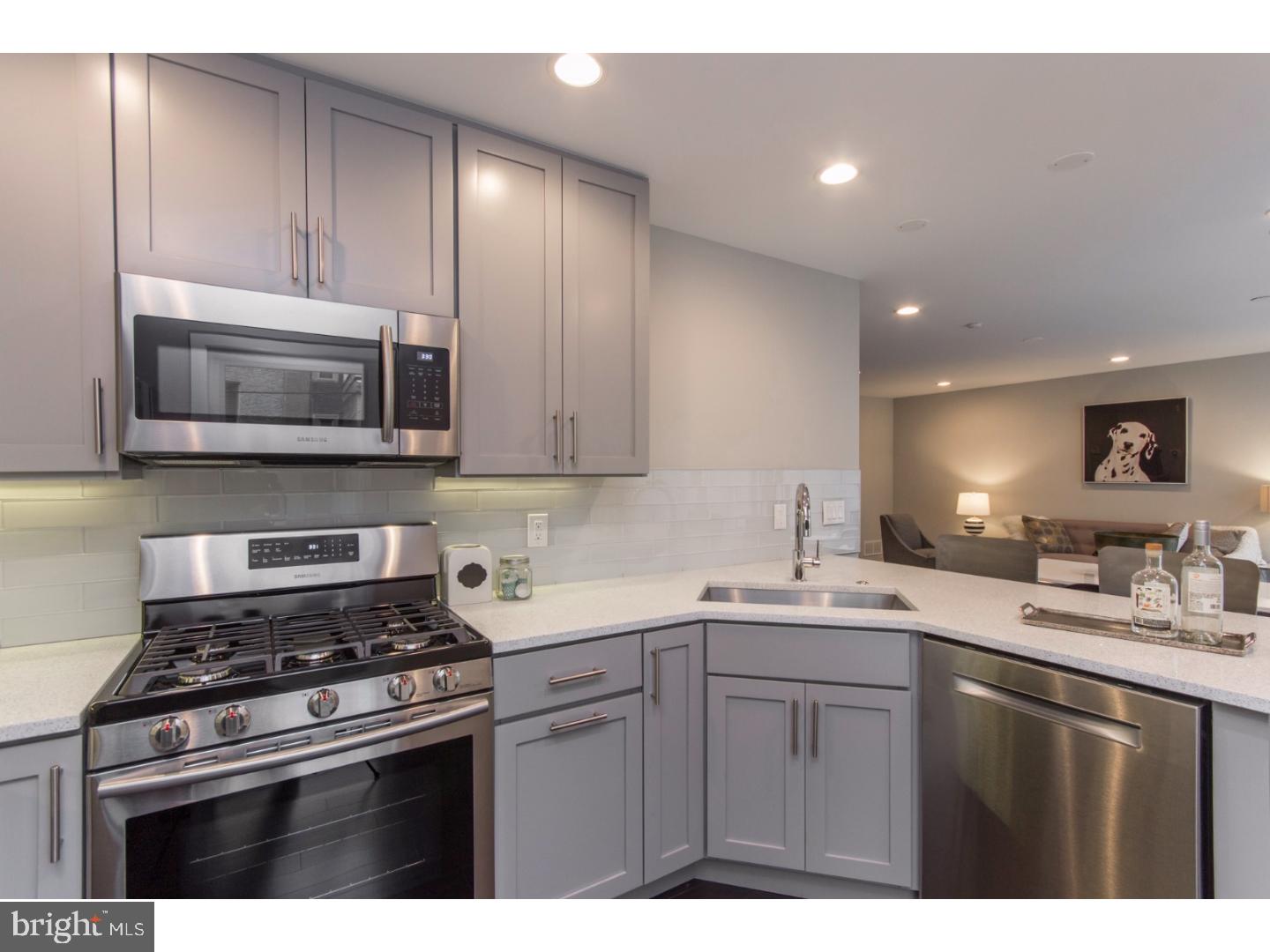 HAWTHORNE - Residential Lease