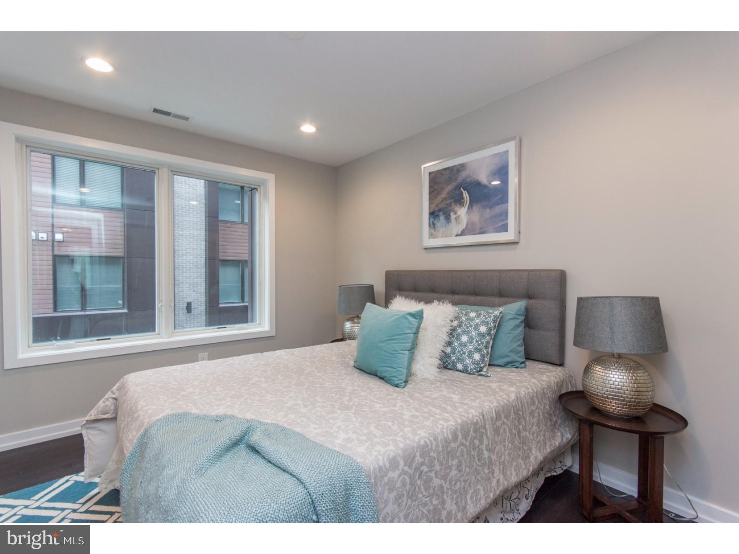 HAWTHORNE - Residential Lease