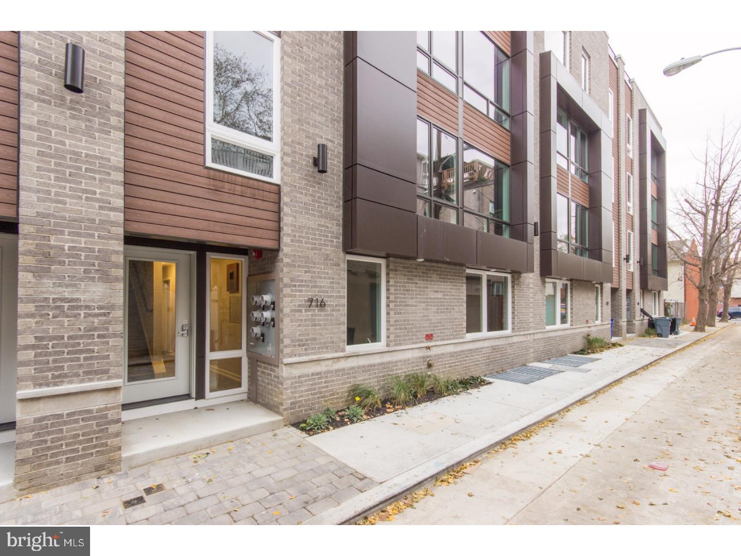 HAWTHORNE - Residential Lease