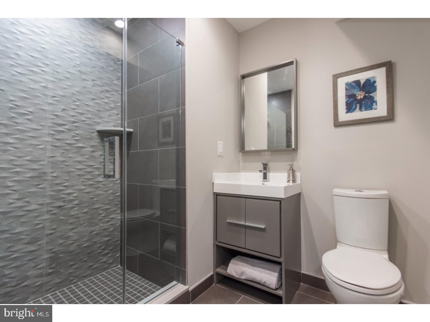 HAWTHORNE - Residential Lease