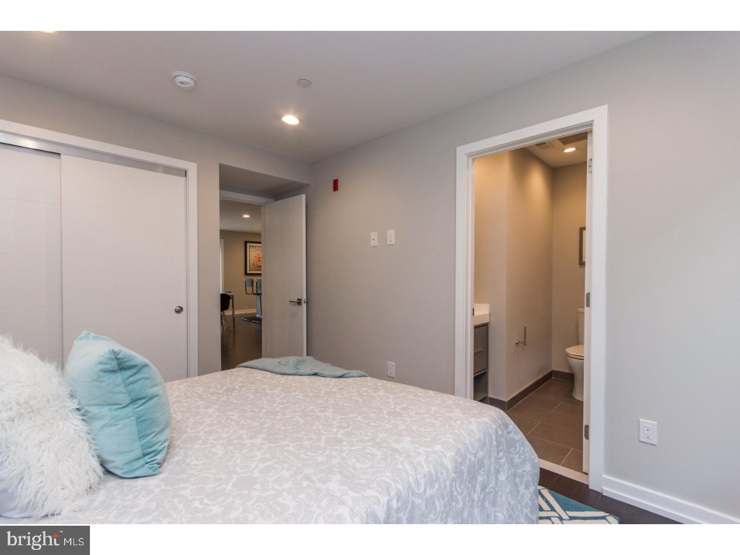 HAWTHORNE - Residential Lease